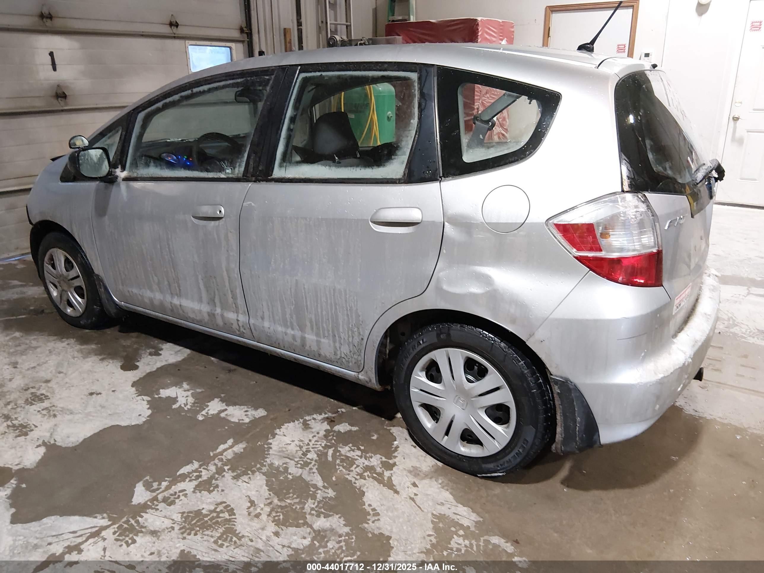 HONDA FIT image 3