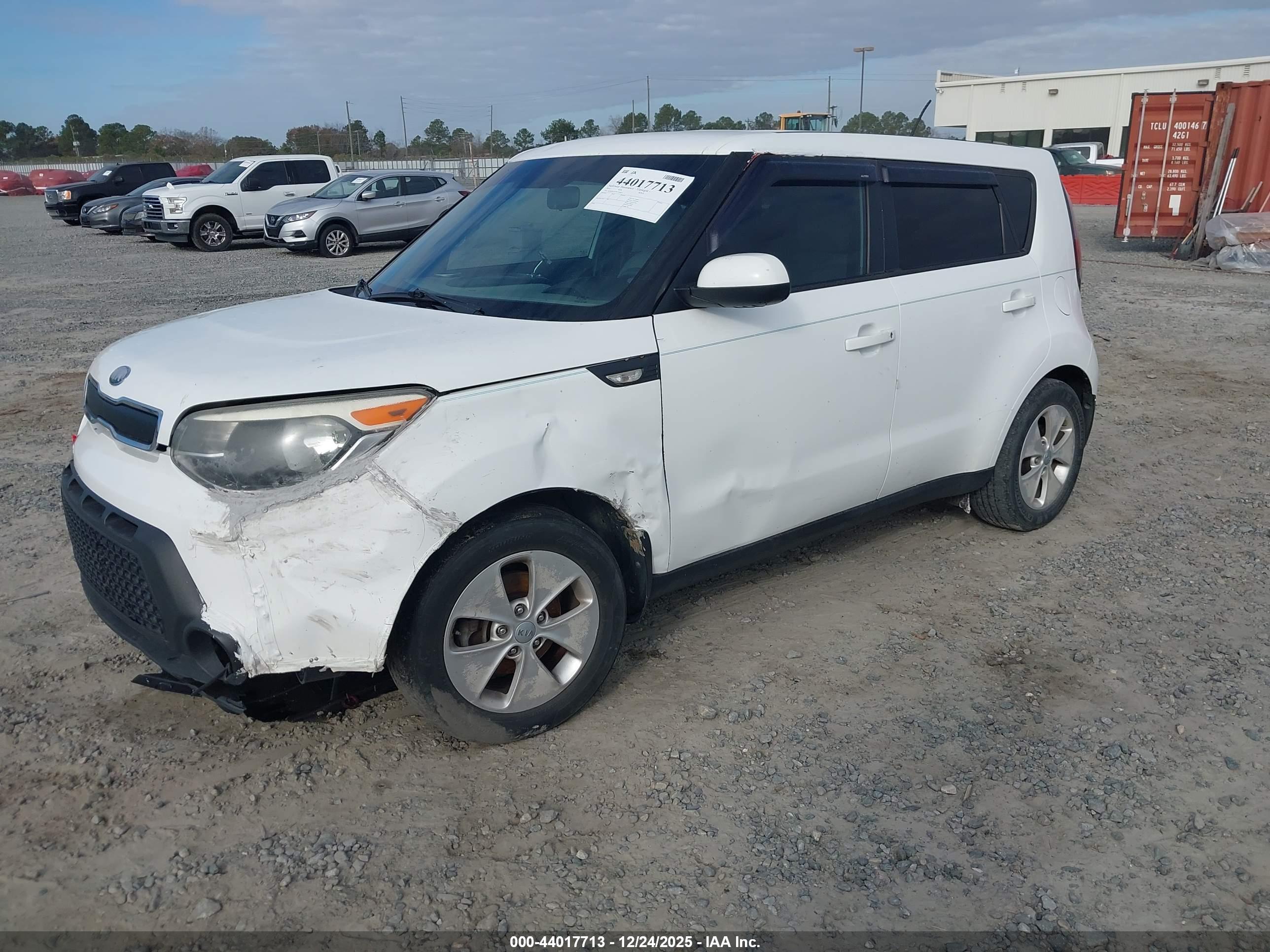 KIA SOUL image 2