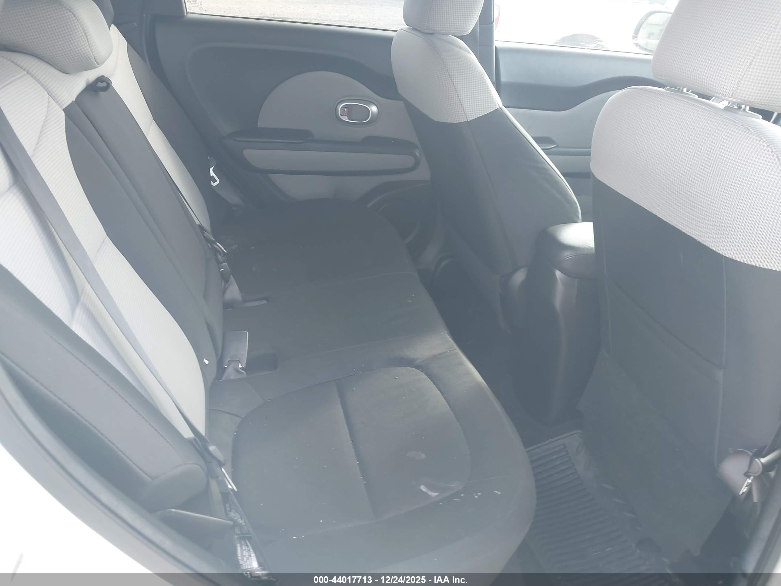 KIA SOUL image 8