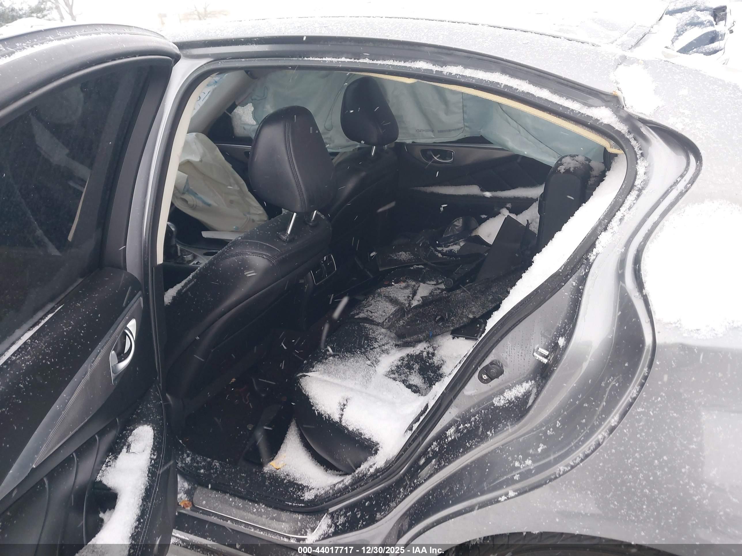 INFINITI Q50 image 8