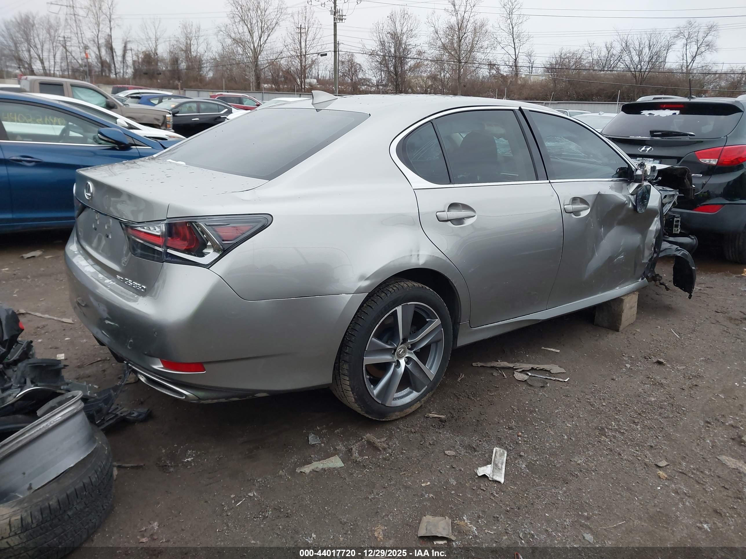 LEXUS GS image 4