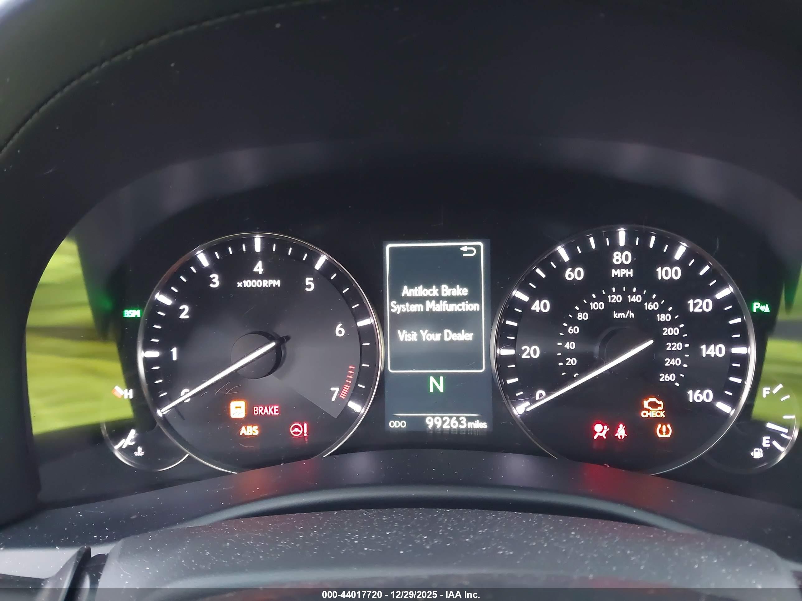 LEXUS GS image 7