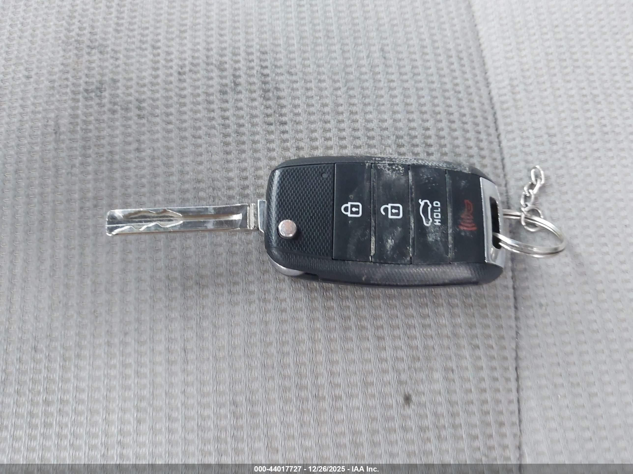 KIA SORENTO image 11