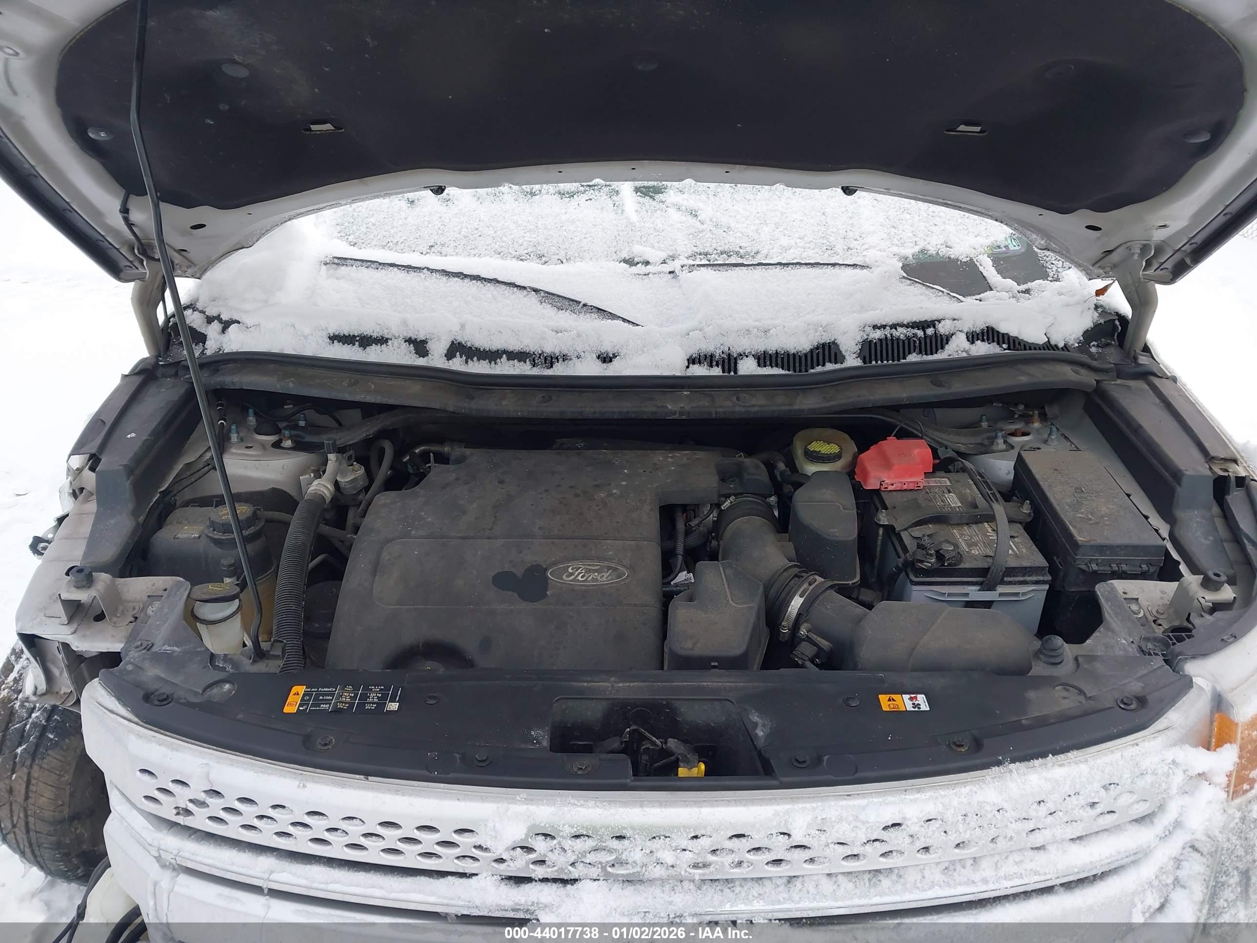 FORD EXPLORER image 10