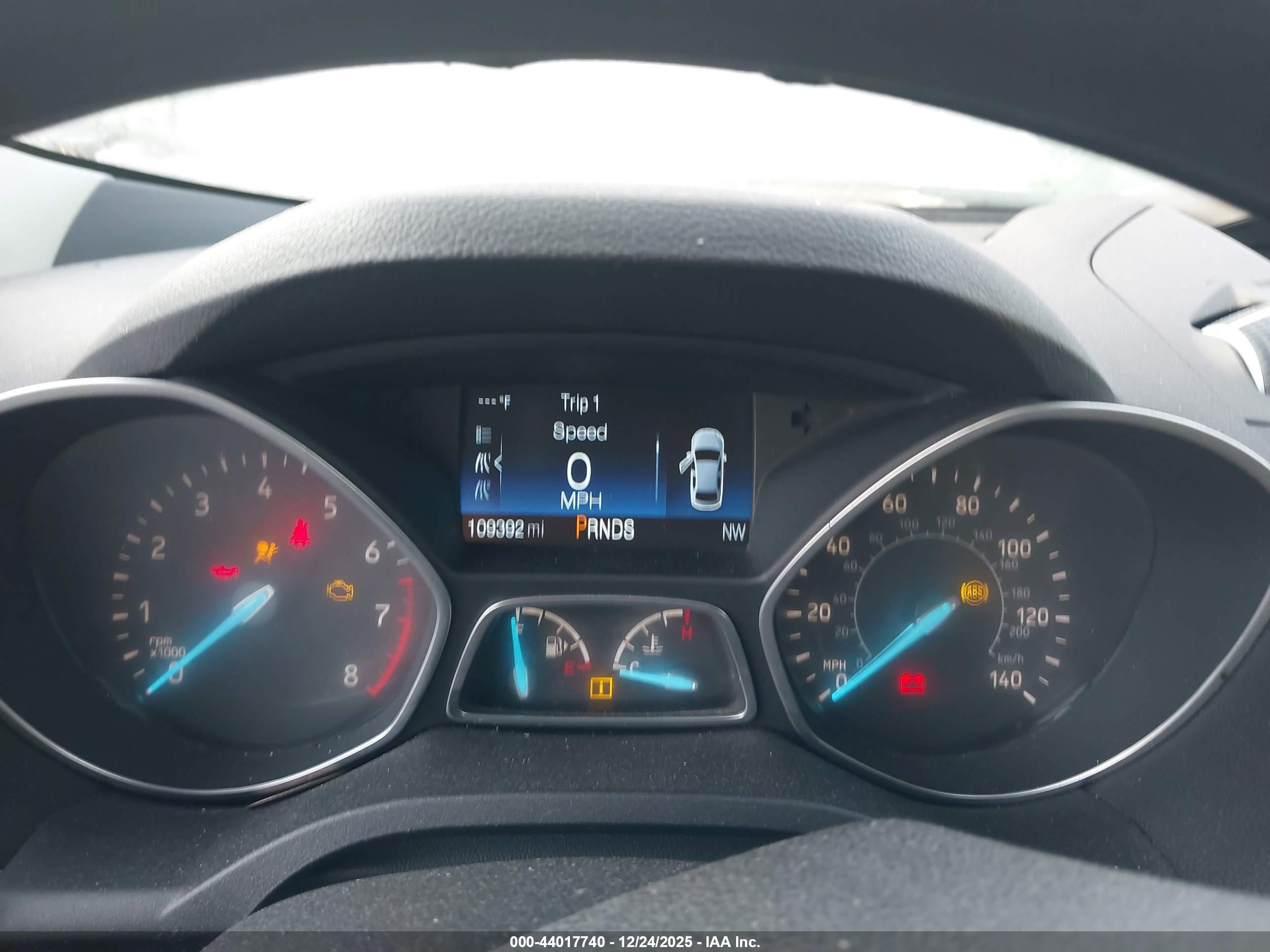 FORD ESCAPE image 7
