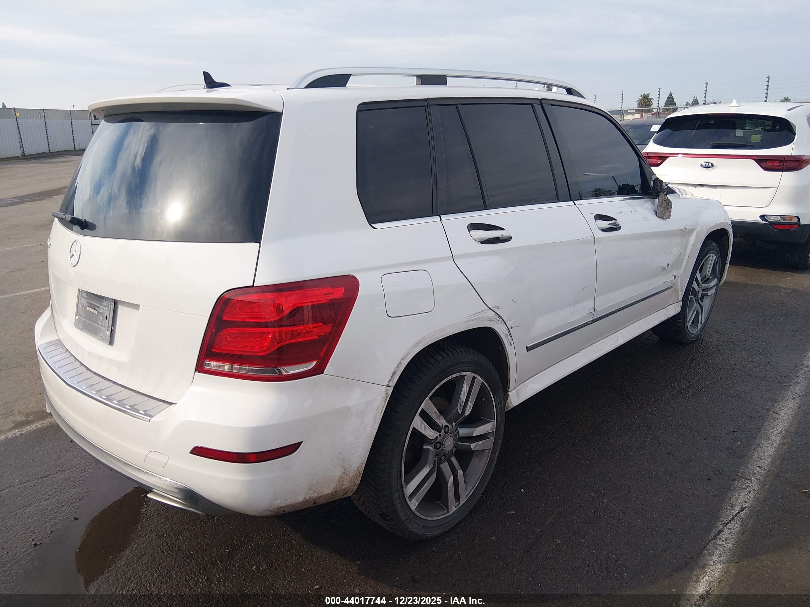 MERCEDES-BENZ GLK image 4