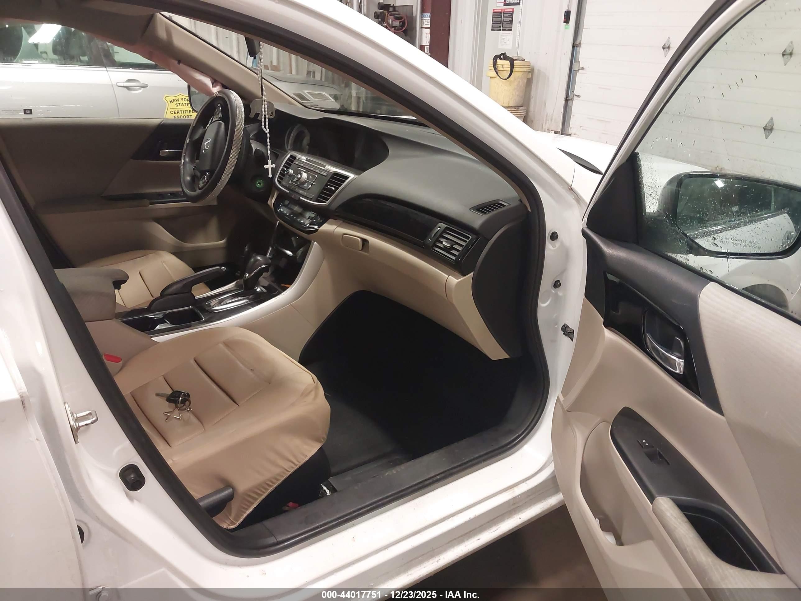 HONDA ACCORD image 5