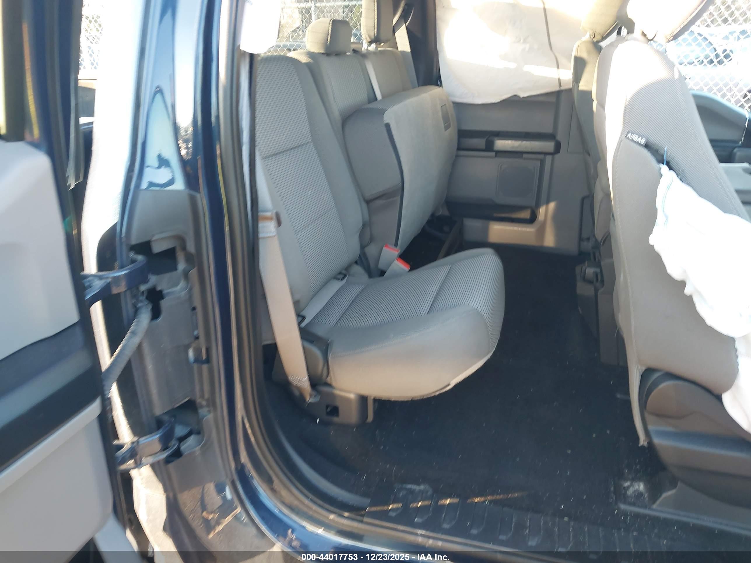 FORD F-150 image 8