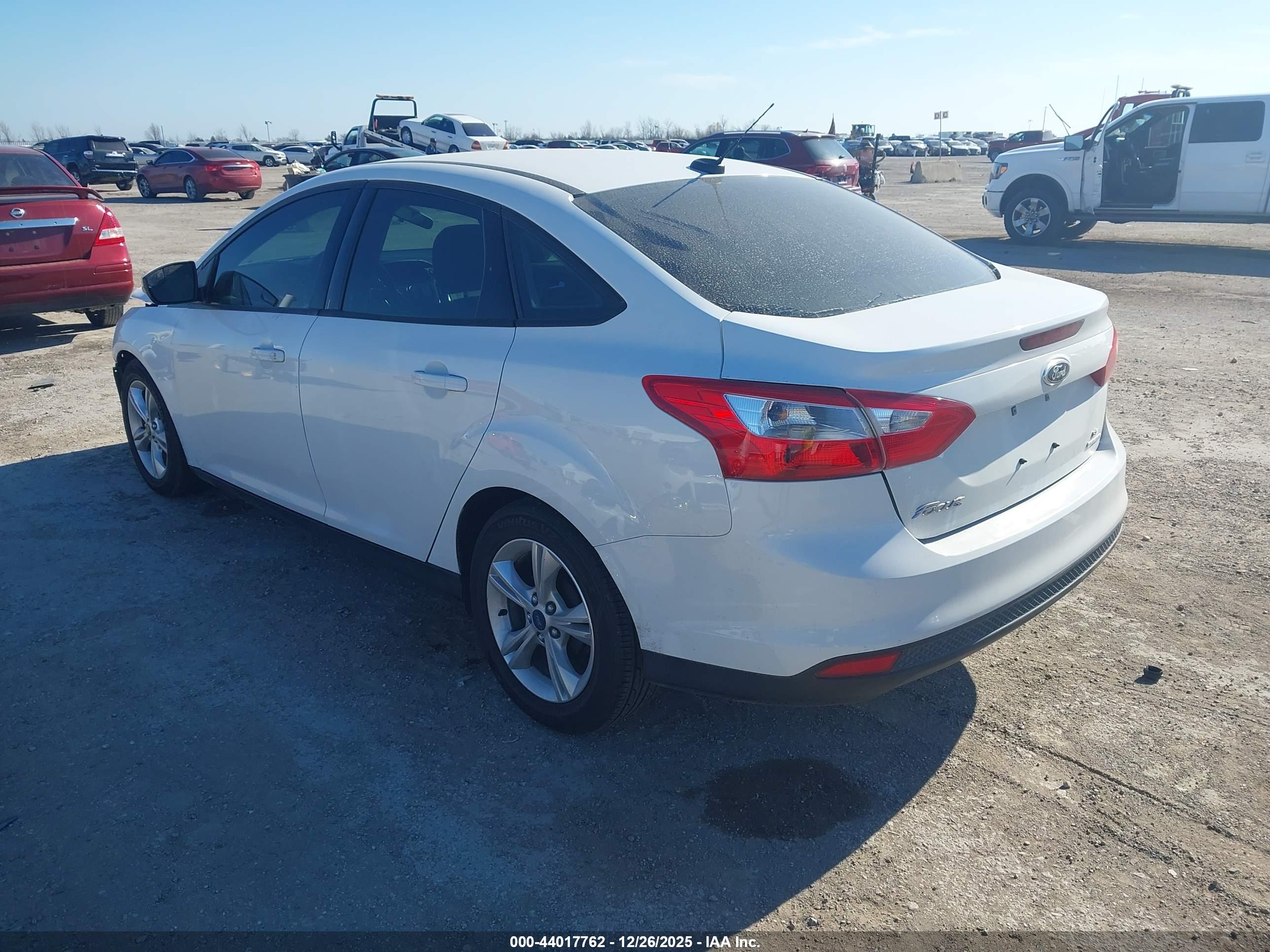 FORD FOCUS image 3