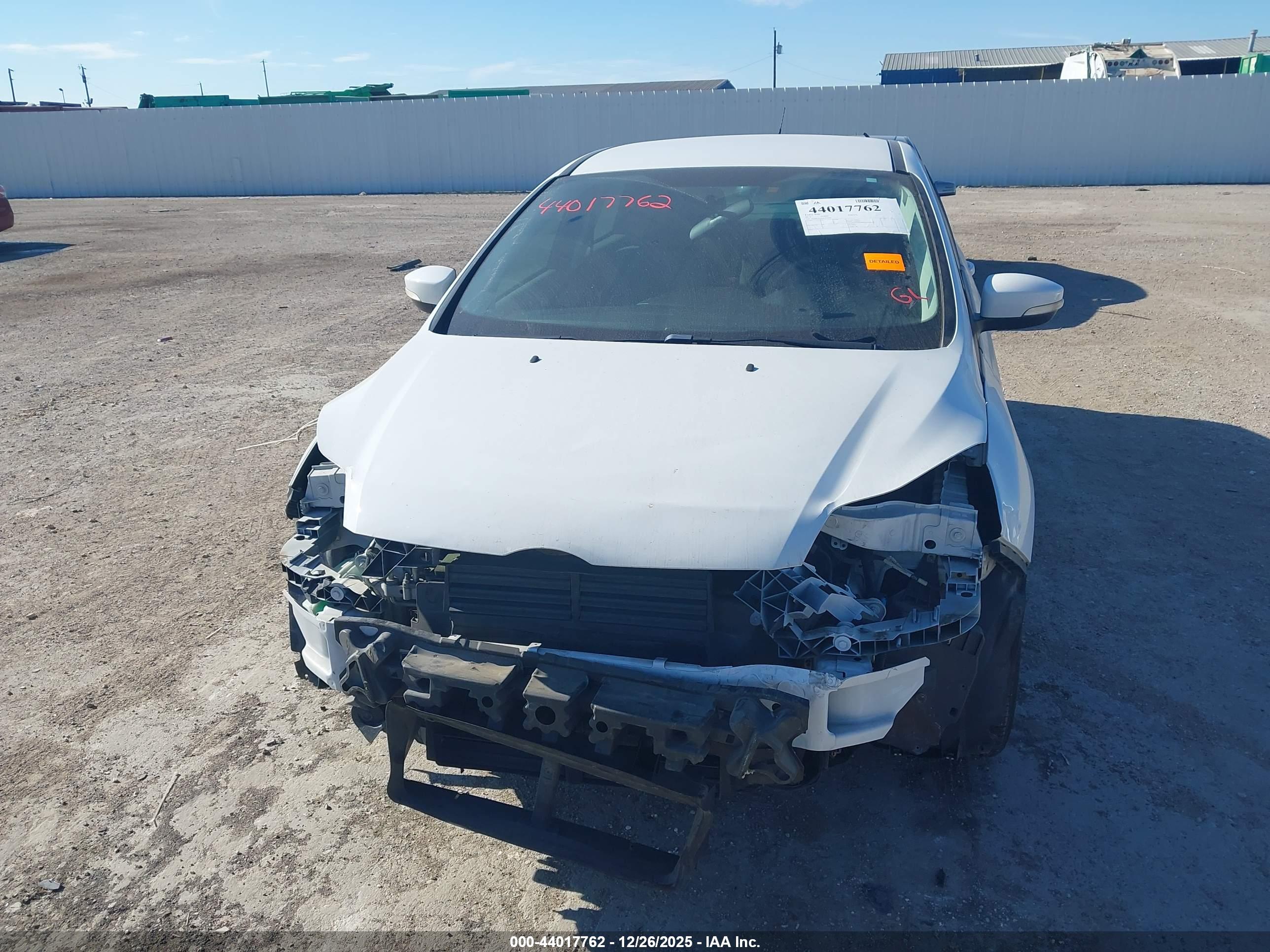 FORD FOCUS image 6