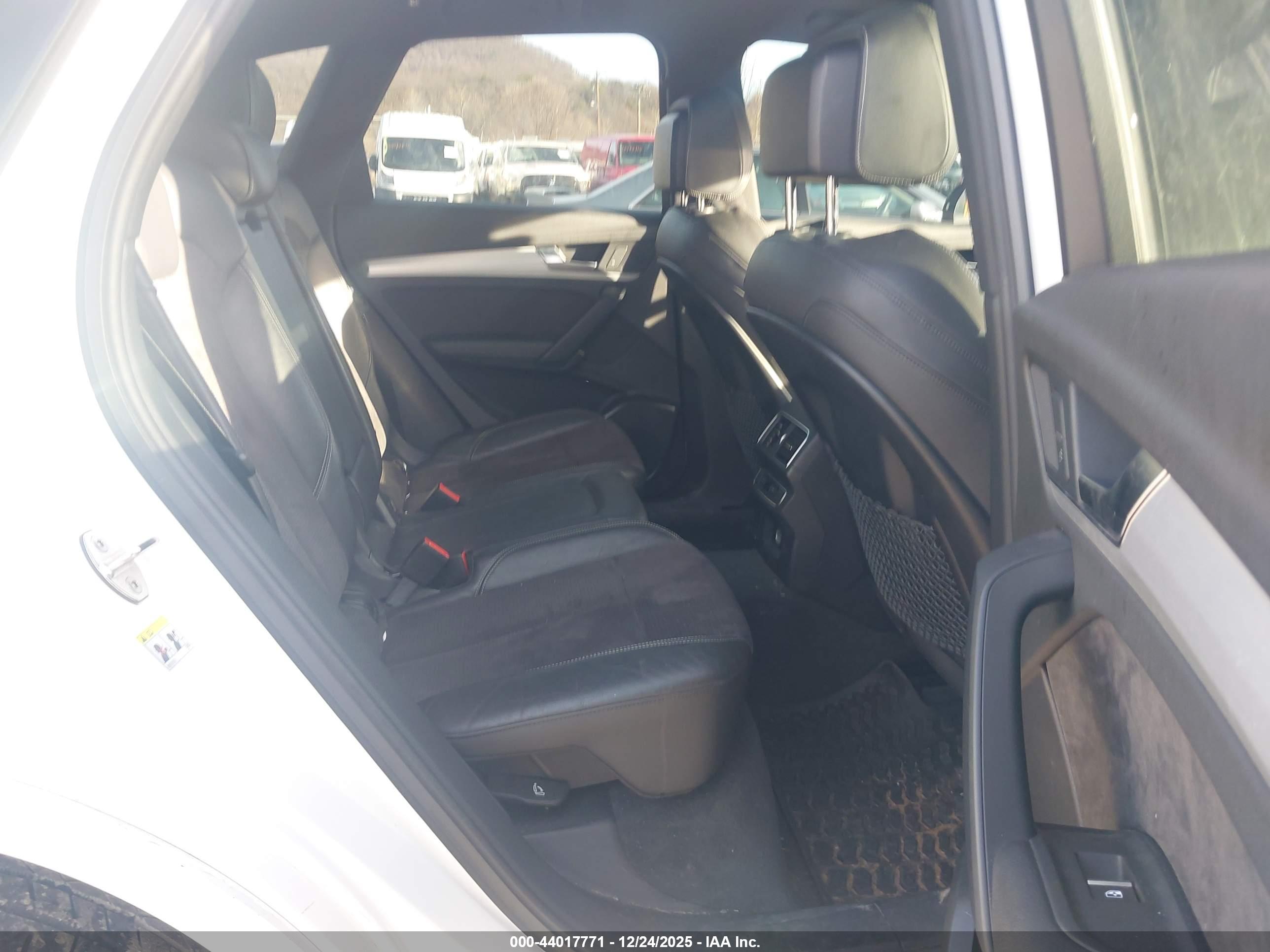 AUDI SQ5 image 8
