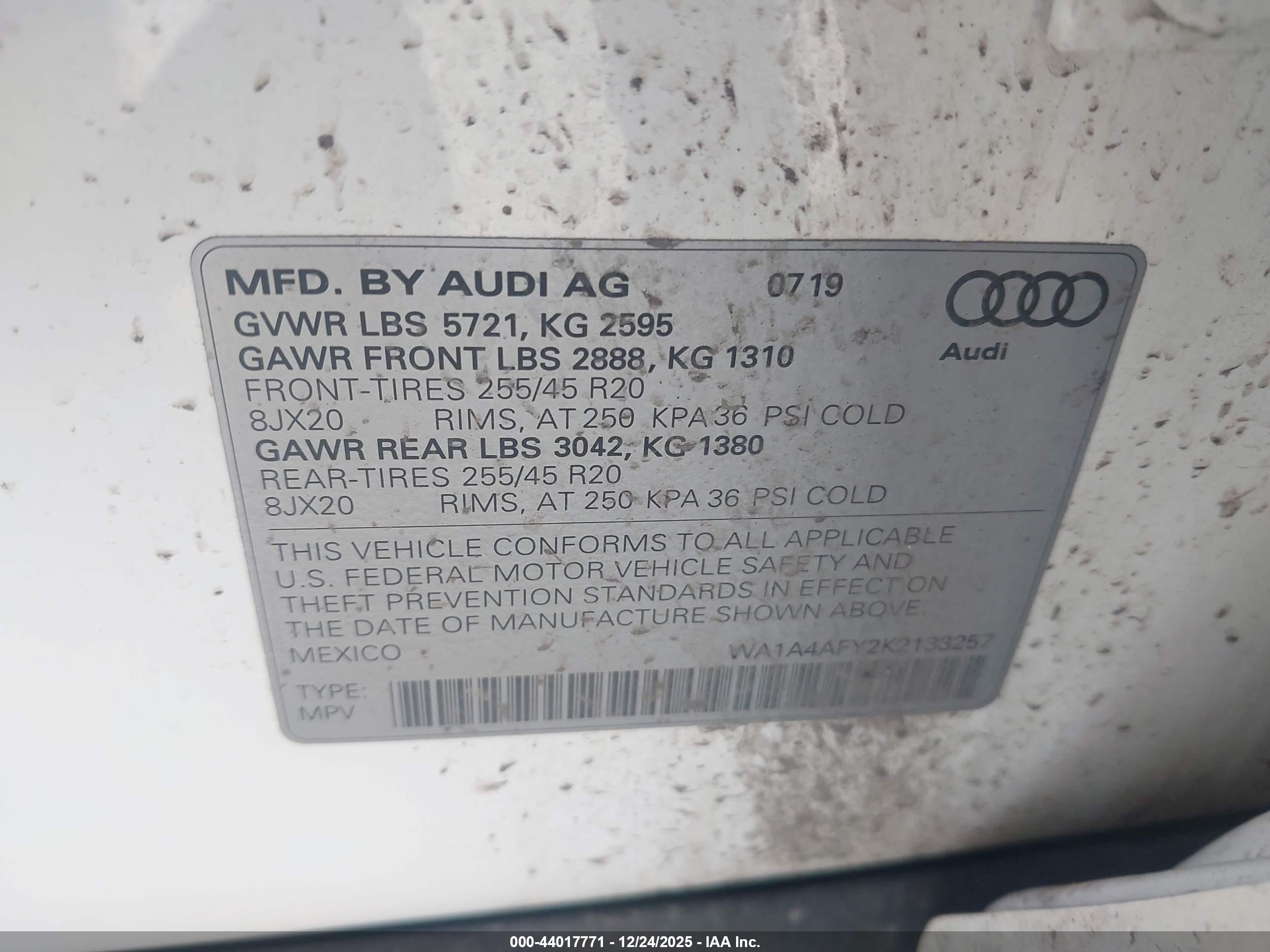 AUDI SQ5 image 9