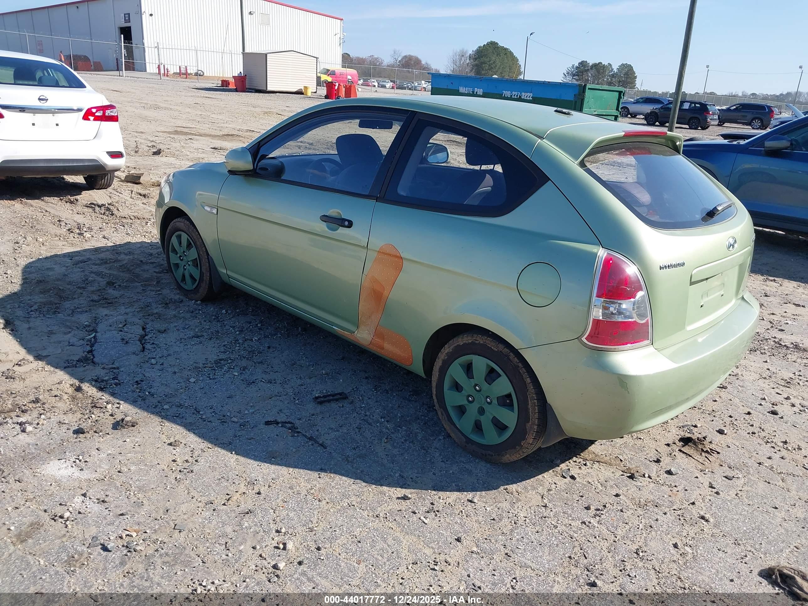 HYUNDAI ACCENT image 3