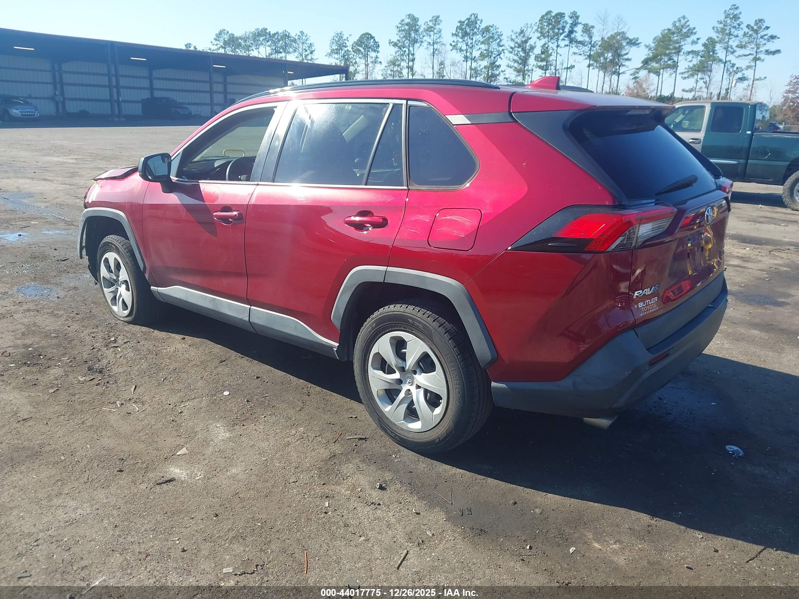 TOYOTA RAV4 image 3