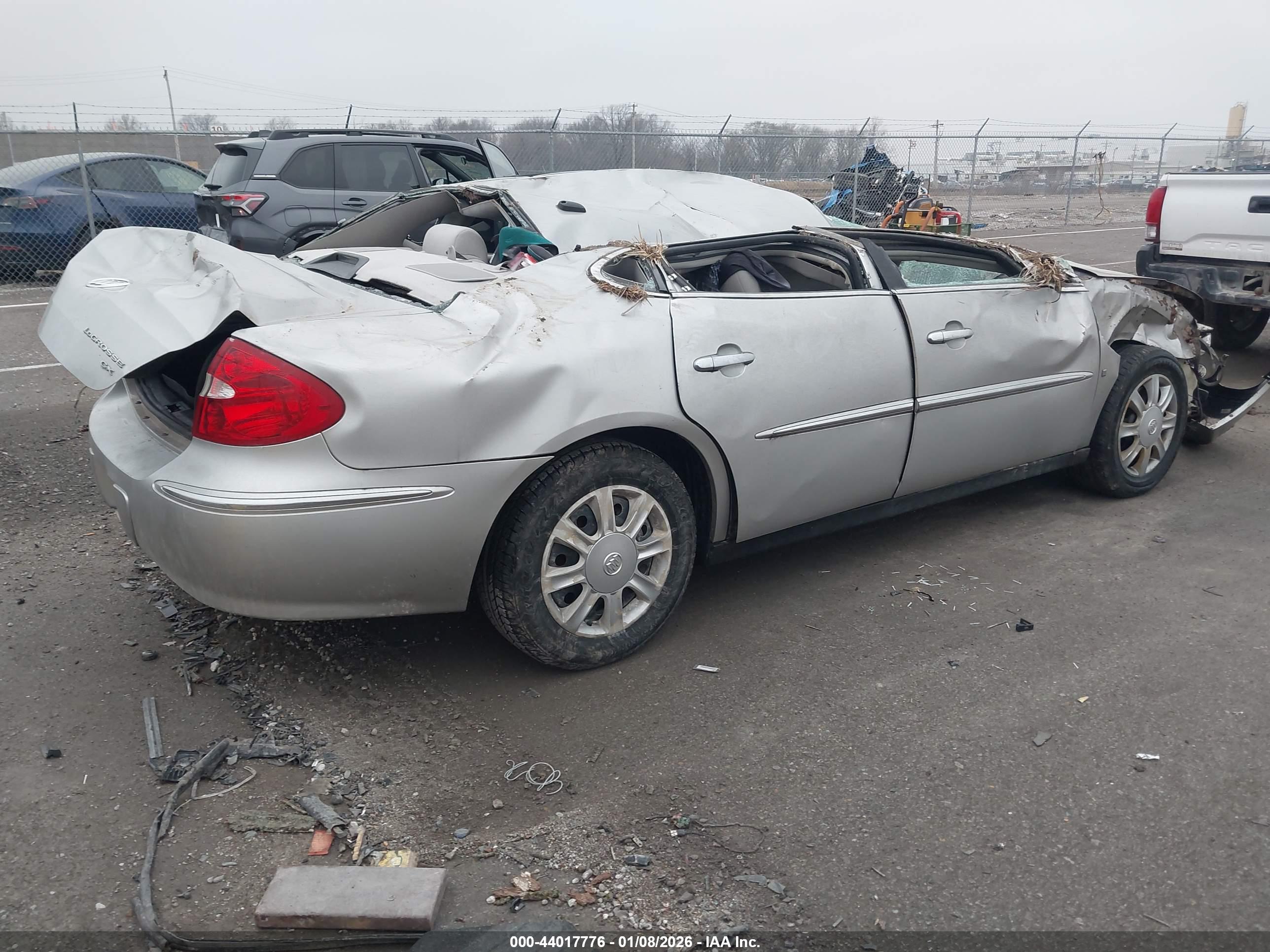 BUICK LACROSSE image 4