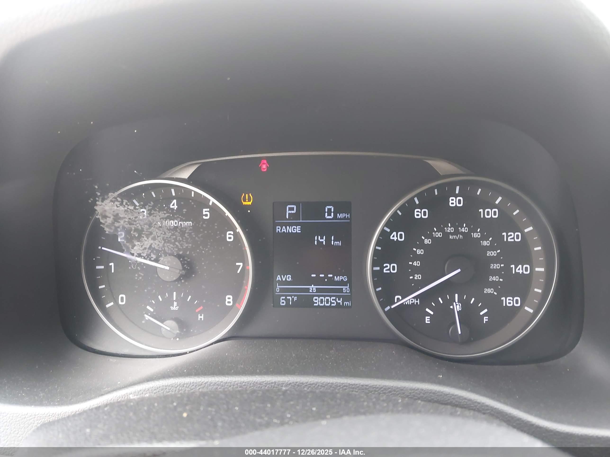 HYUNDAI ELANTRA image 7