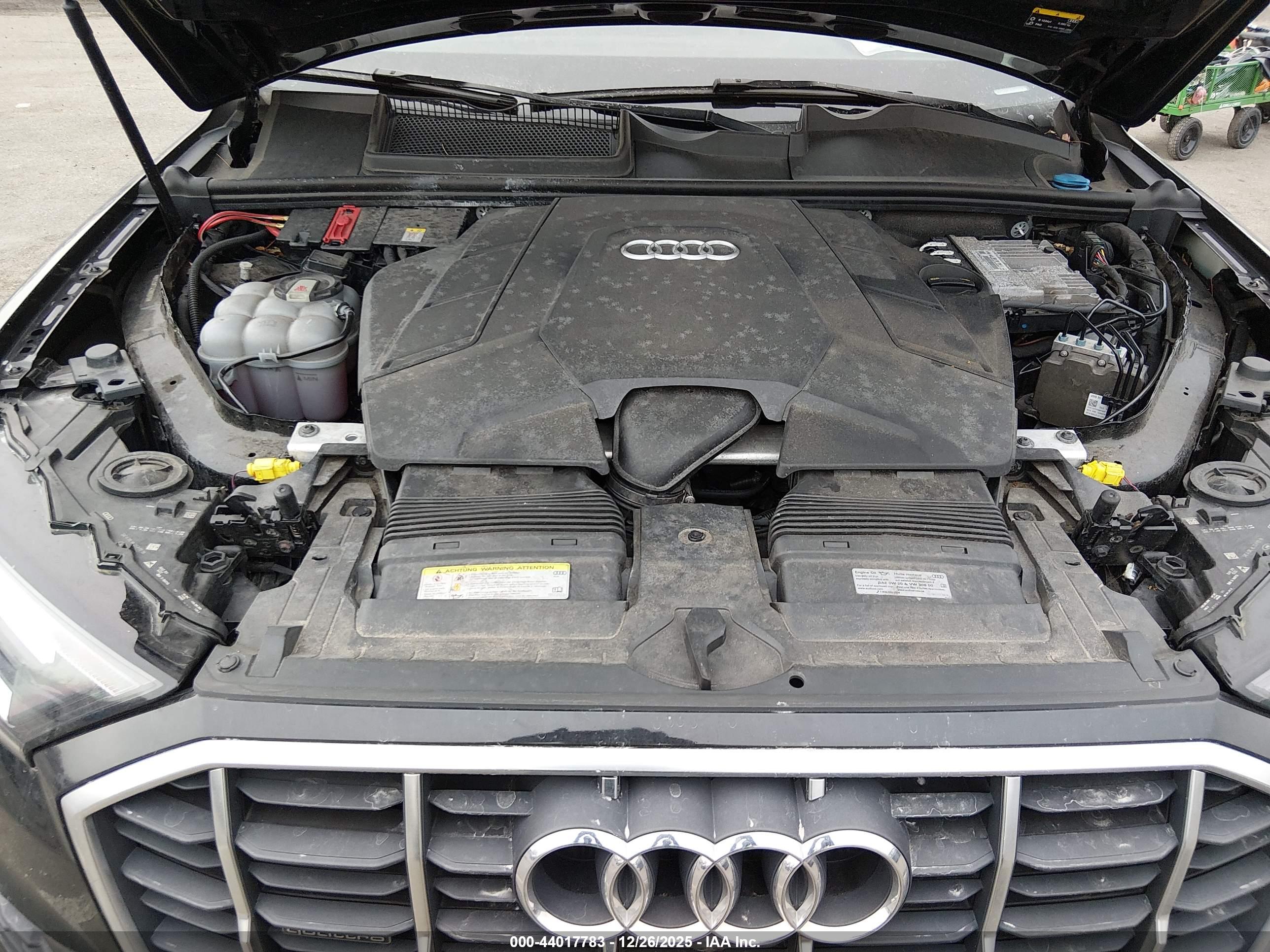 AUDI Q7 image 10