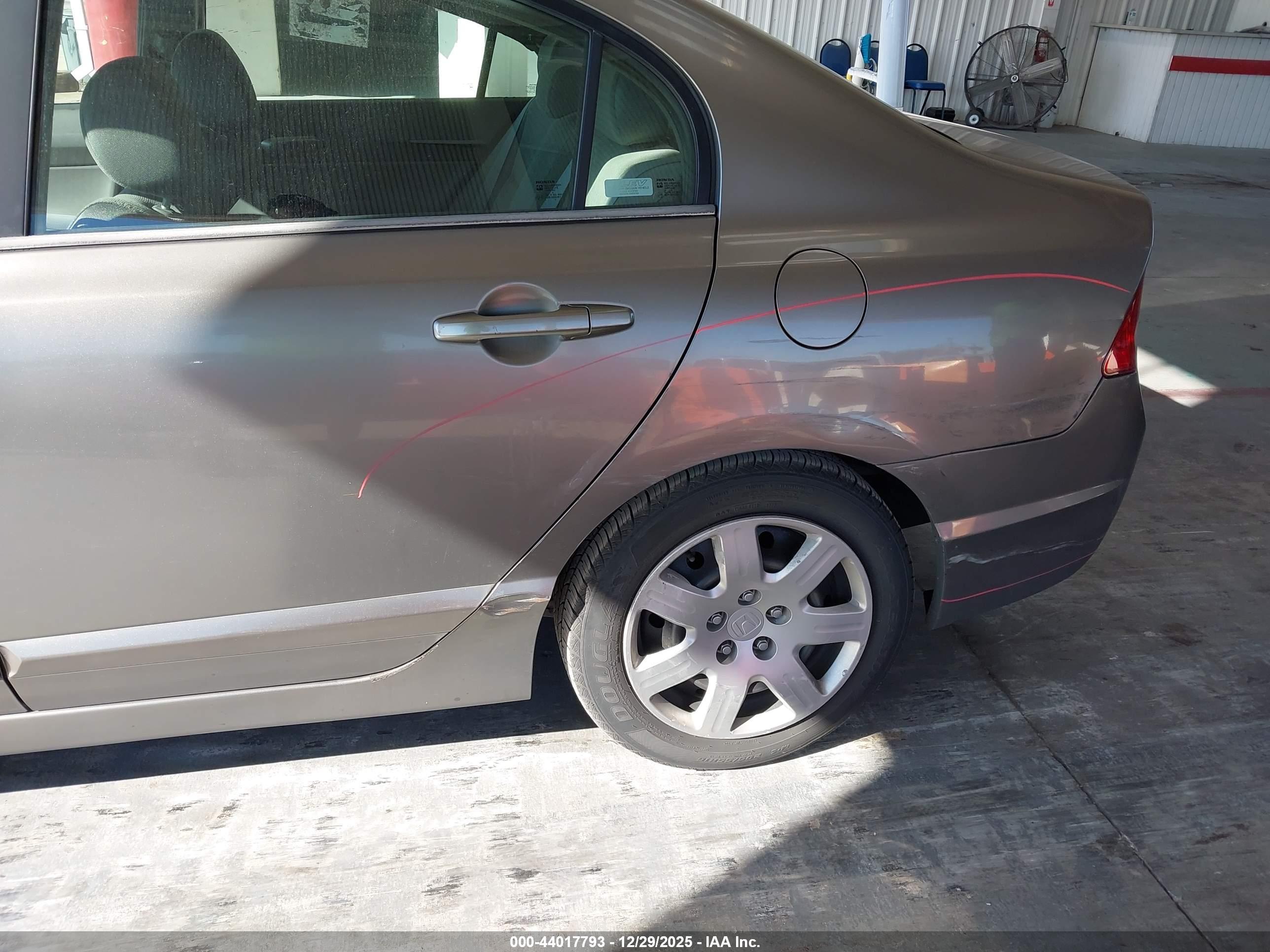 HONDA CIVIC image 6