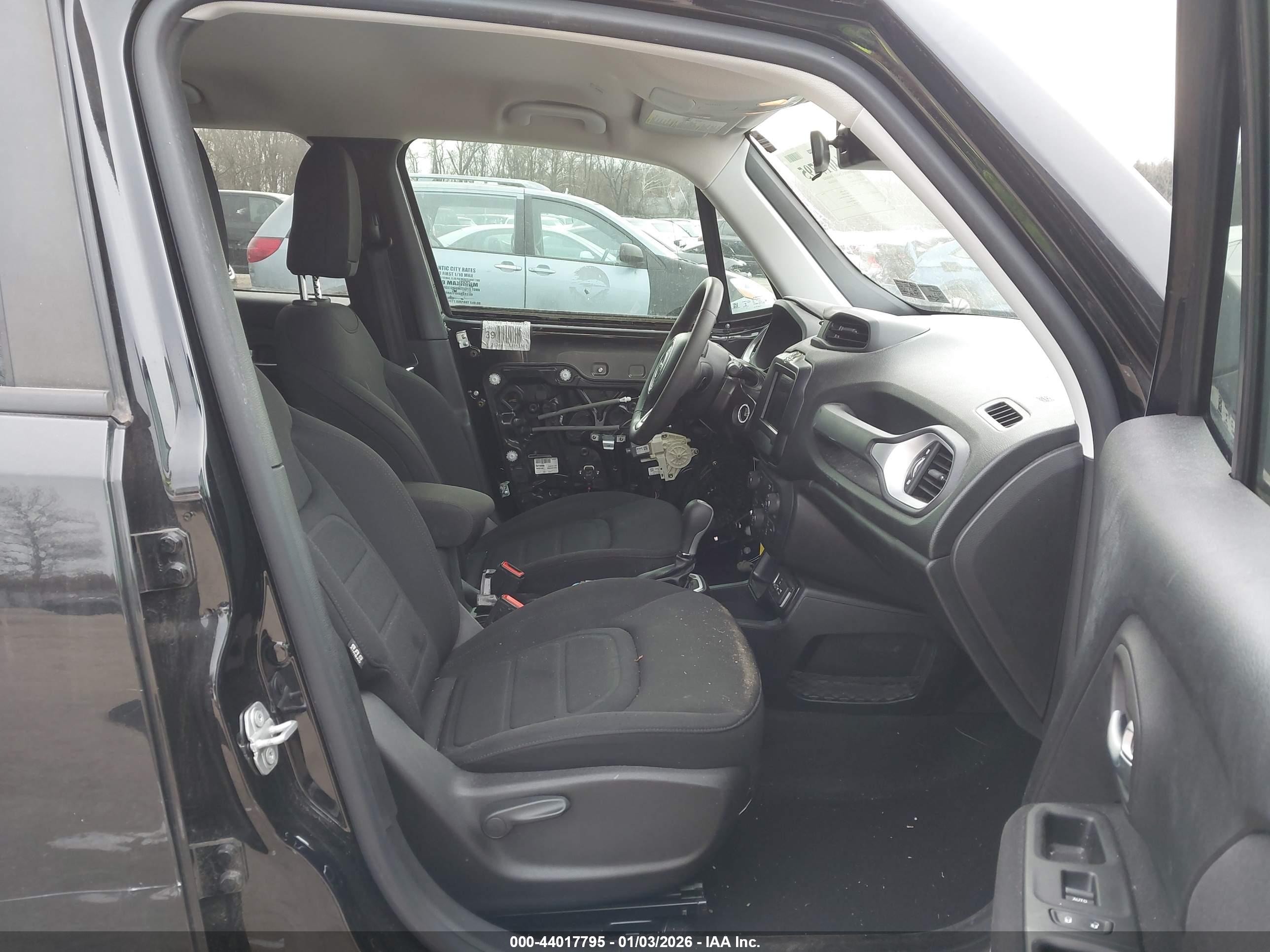 JEEP RENEGADE image 5