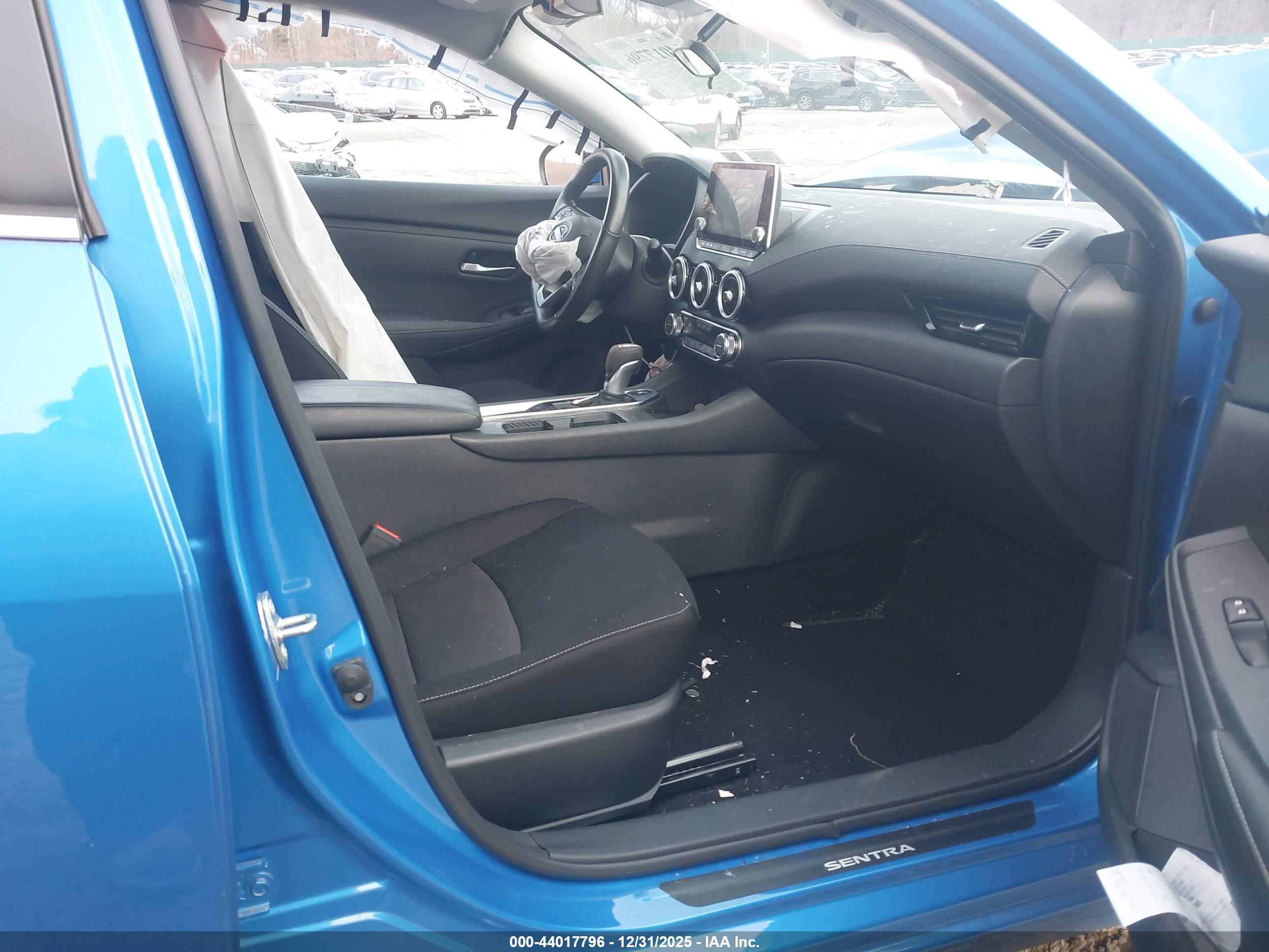 NISSAN SENTRA image 5