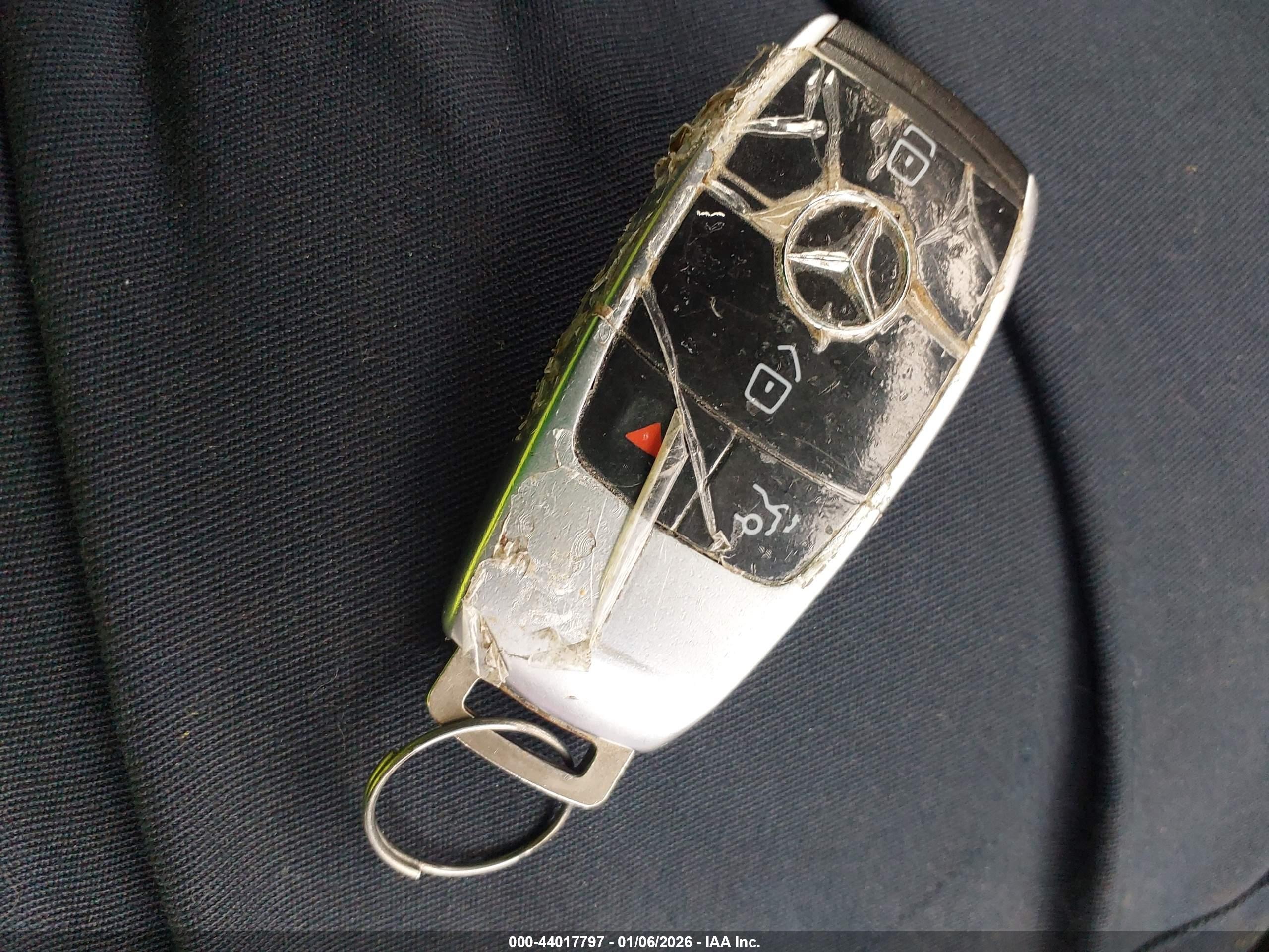MERCEDES-BENZ C image 11