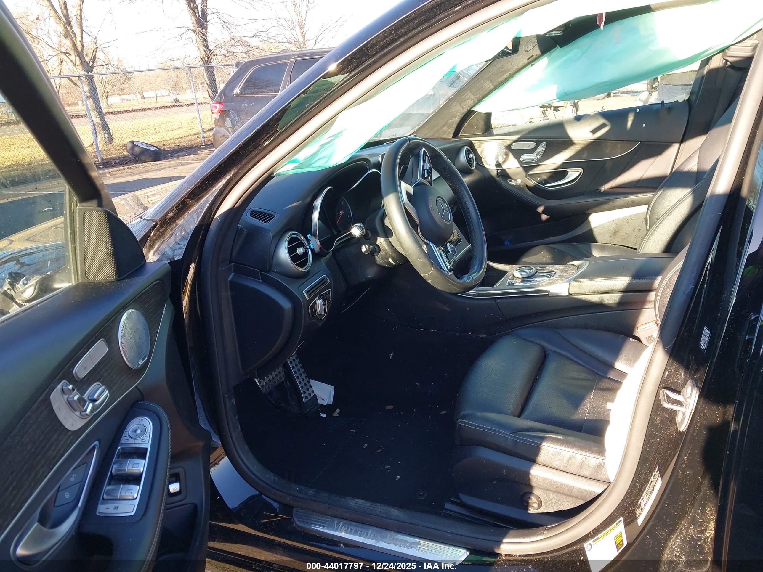 MERCEDES-BENZ C image 5
