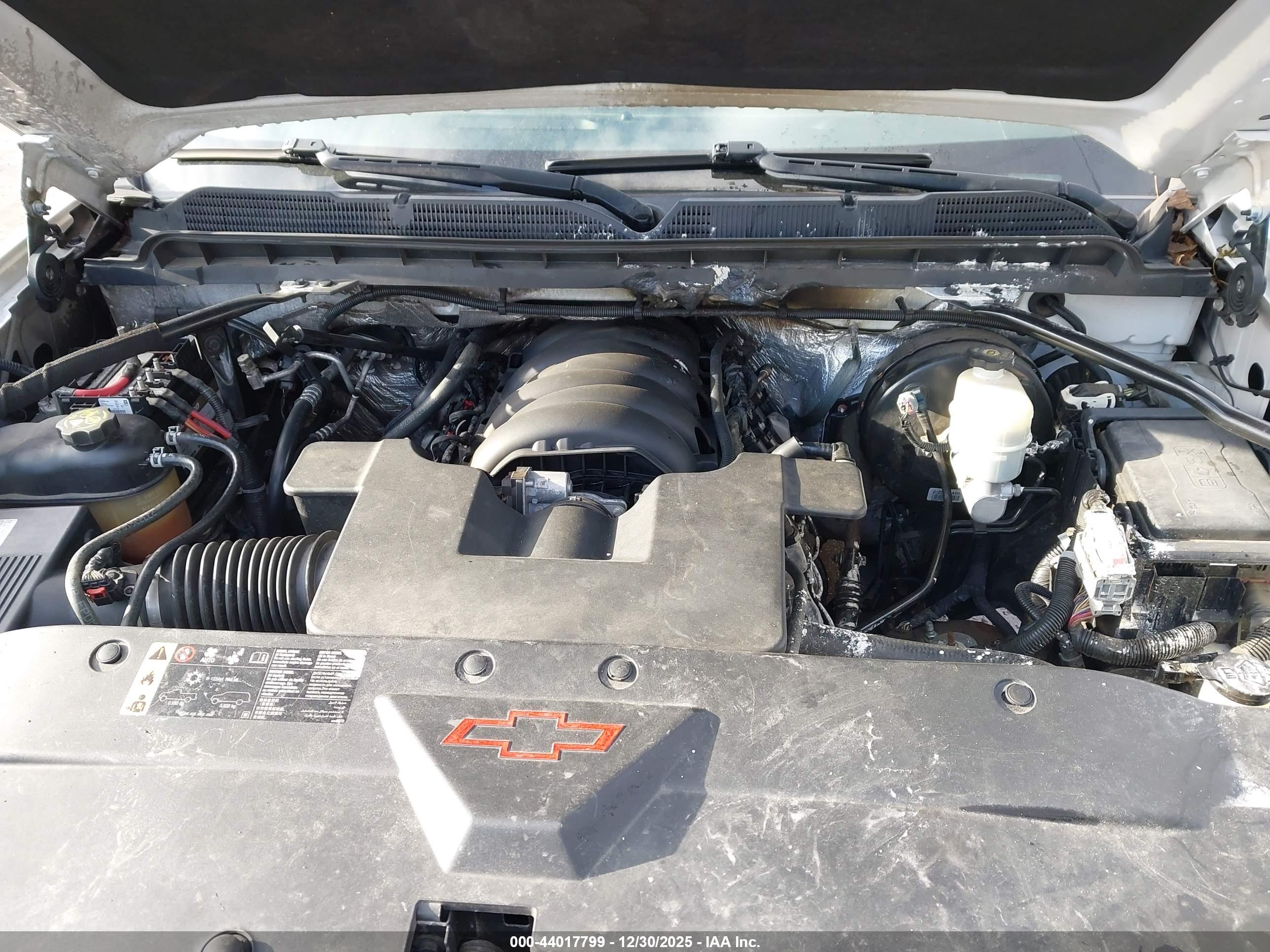 CHEVROLET SILVERADO image 10