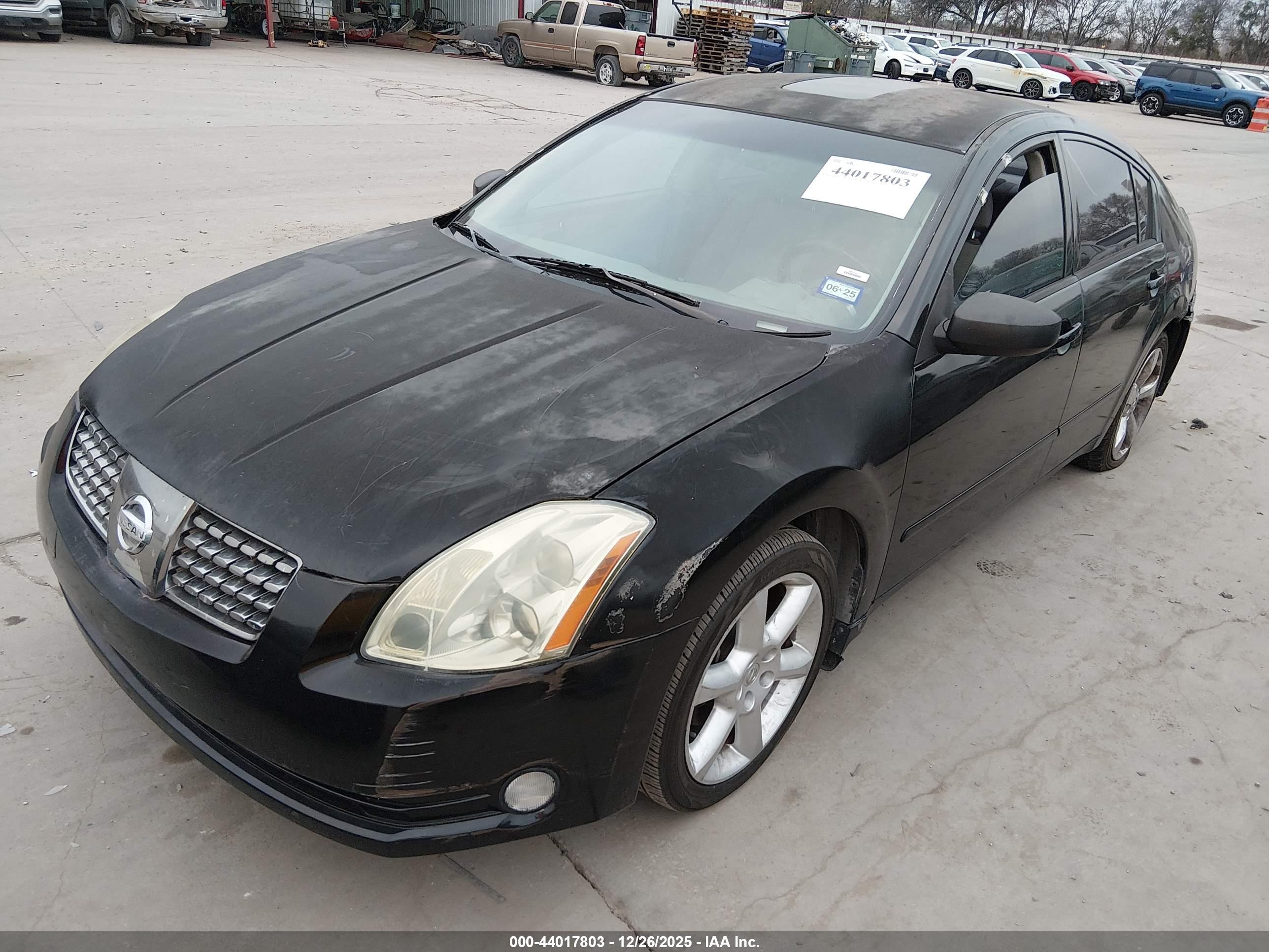 NISSAN MAXIMA image 2
