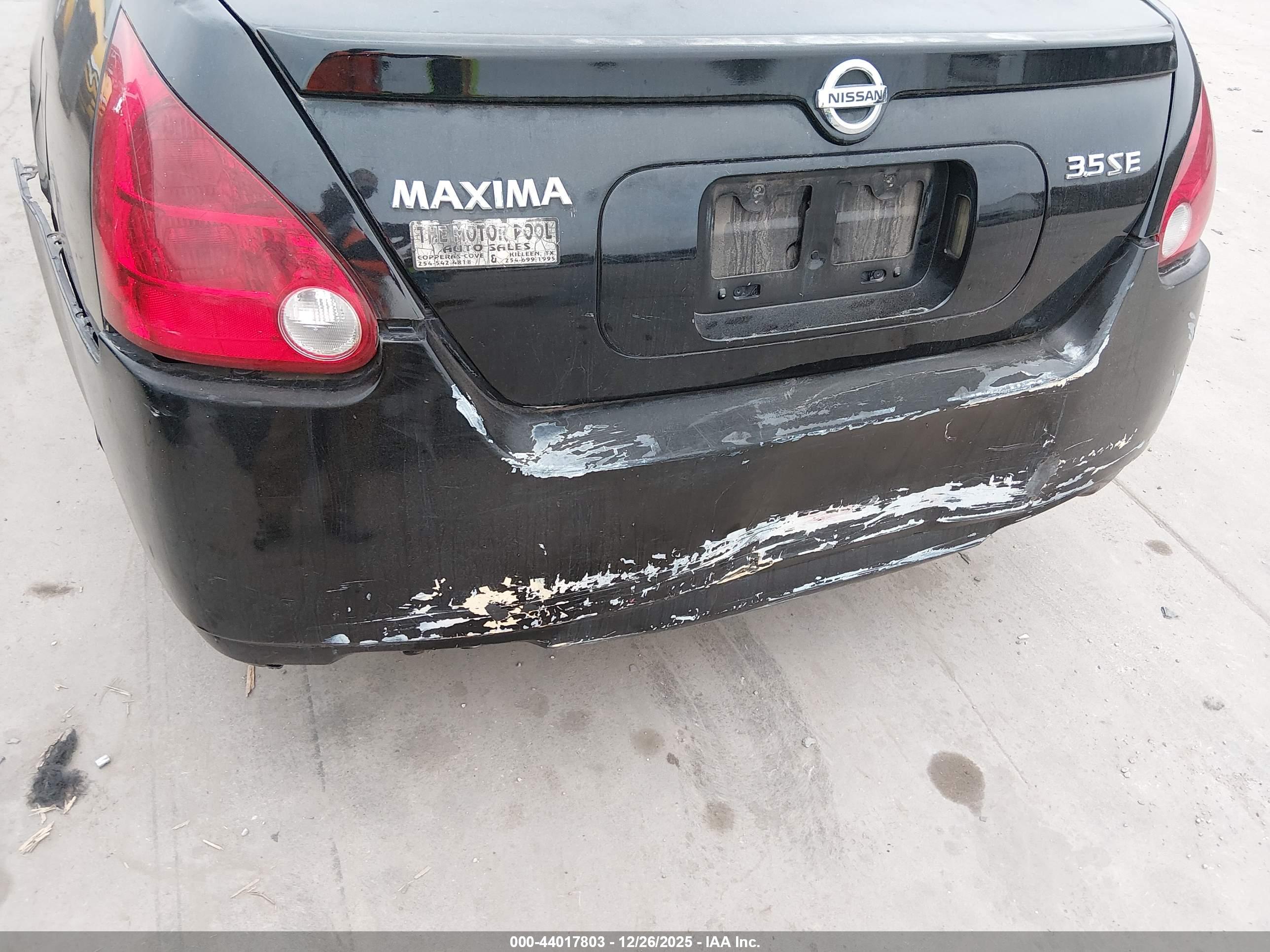 NISSAN MAXIMA image 6
