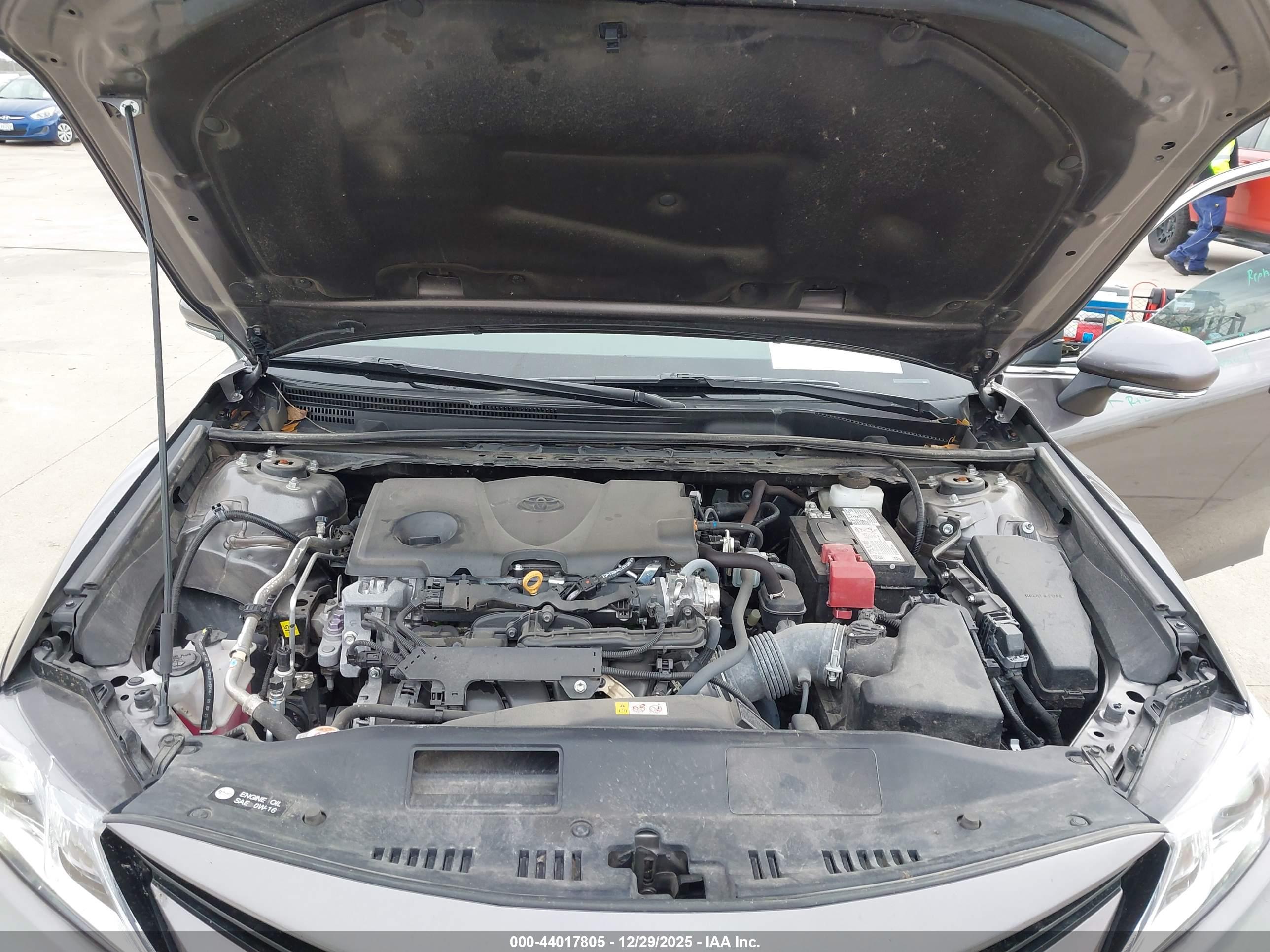 TOYOTA CAMRY image 10