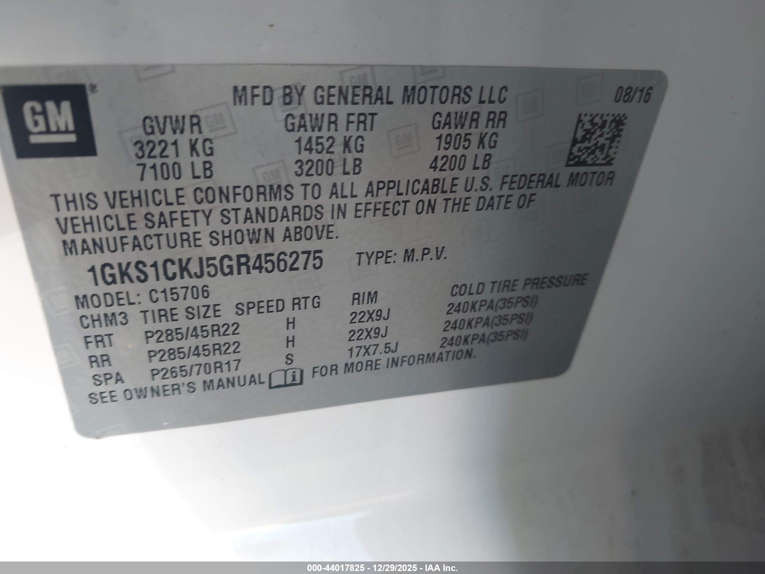 GMC YUKON image 9
