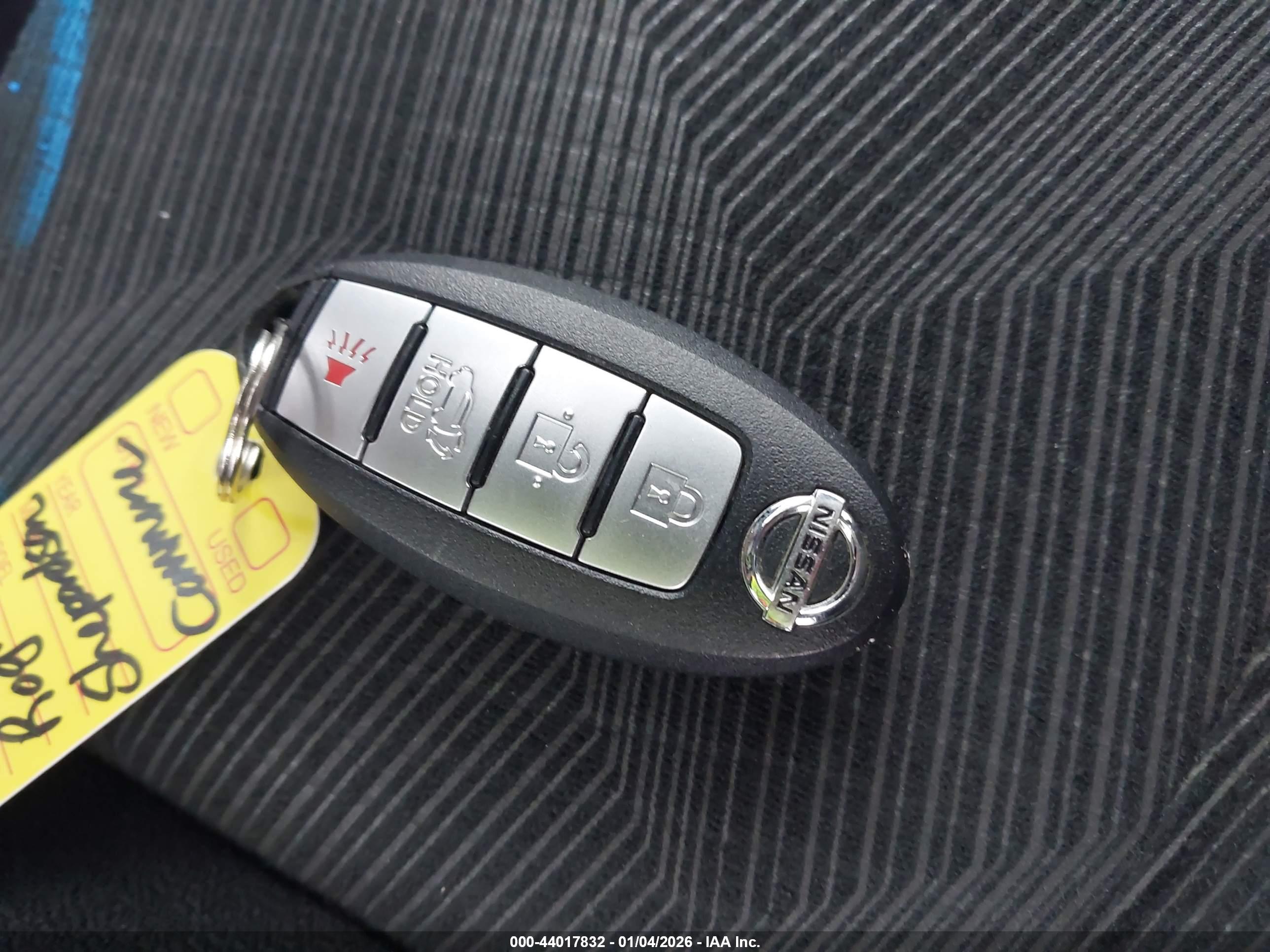 NISSAN ROGUE image 11