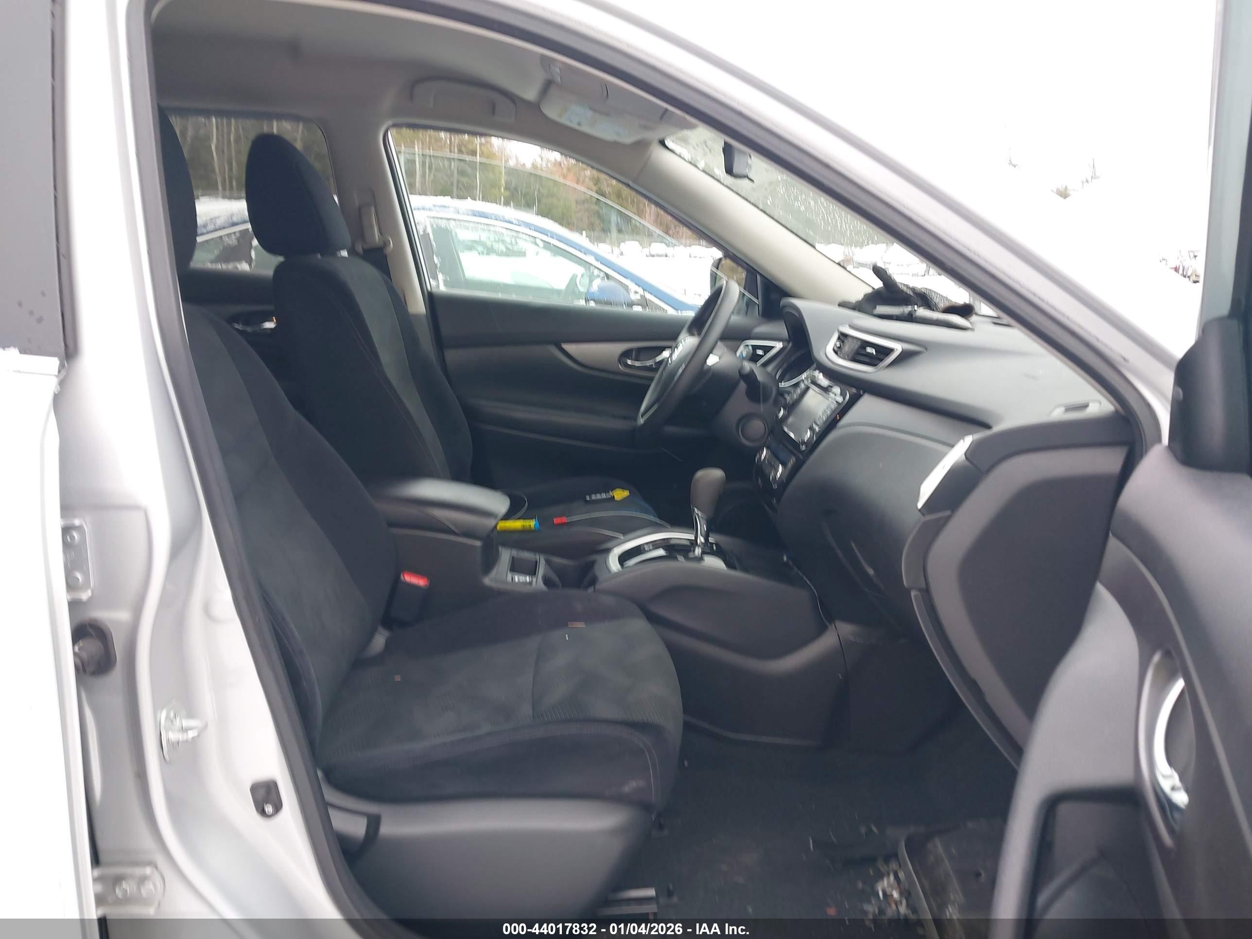 NISSAN ROGUE image 5