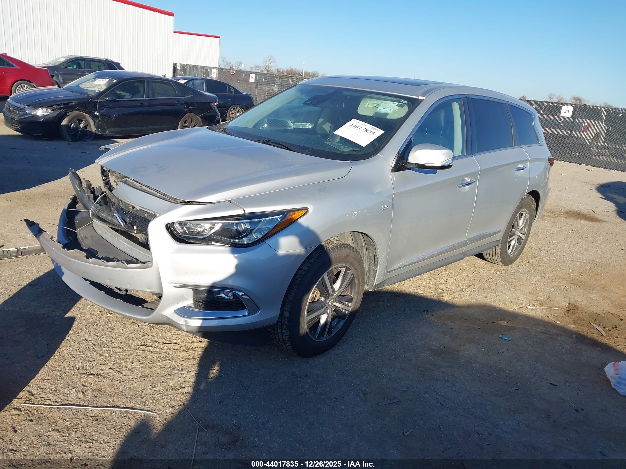 INFINITI QX60 image 2