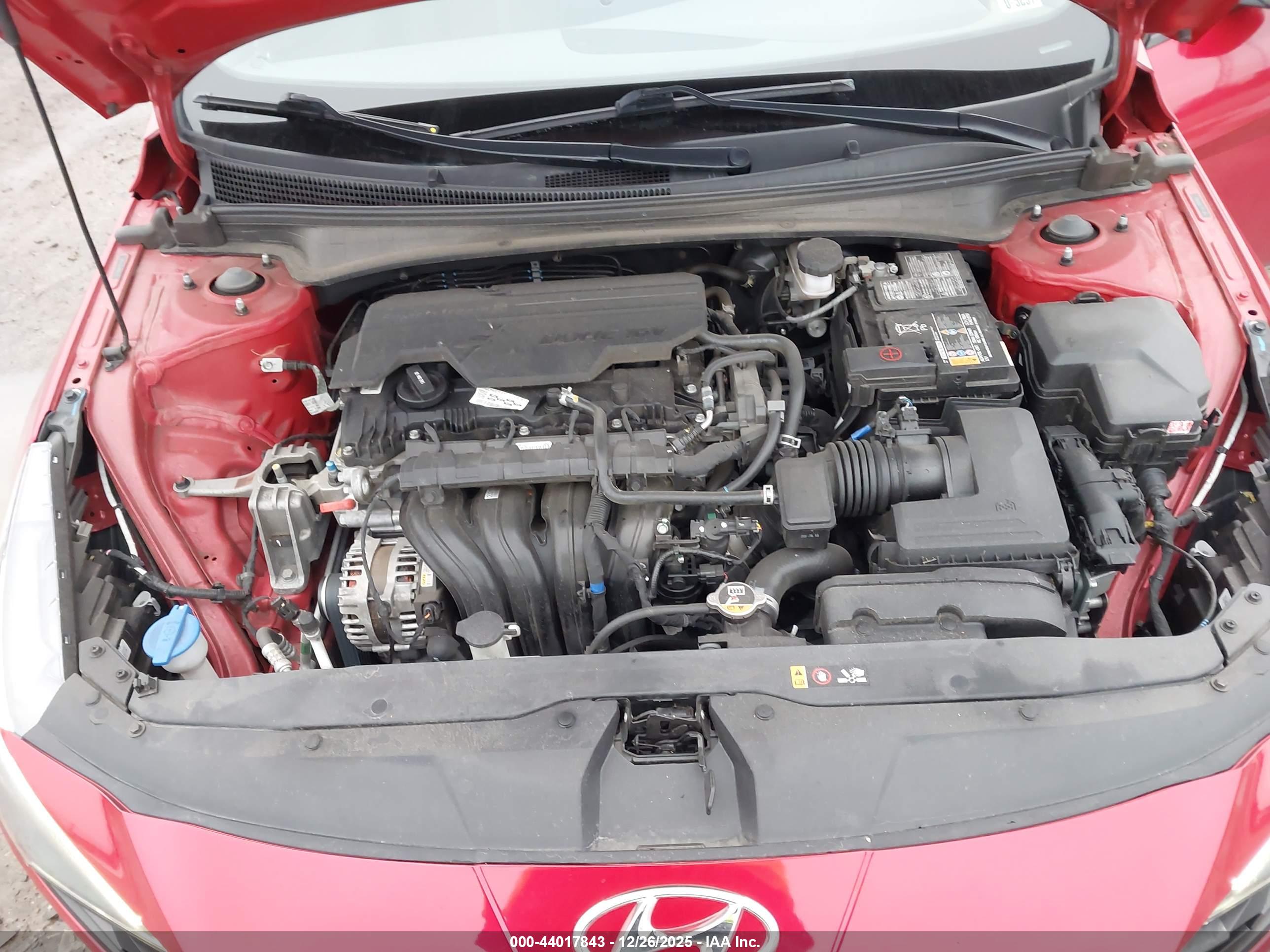 HYUNDAI ELANTRA image 10