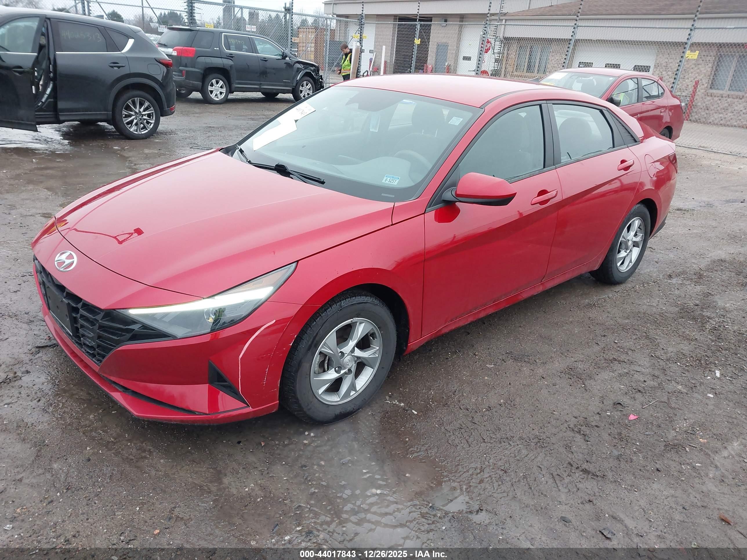 HYUNDAI ELANTRA image 2