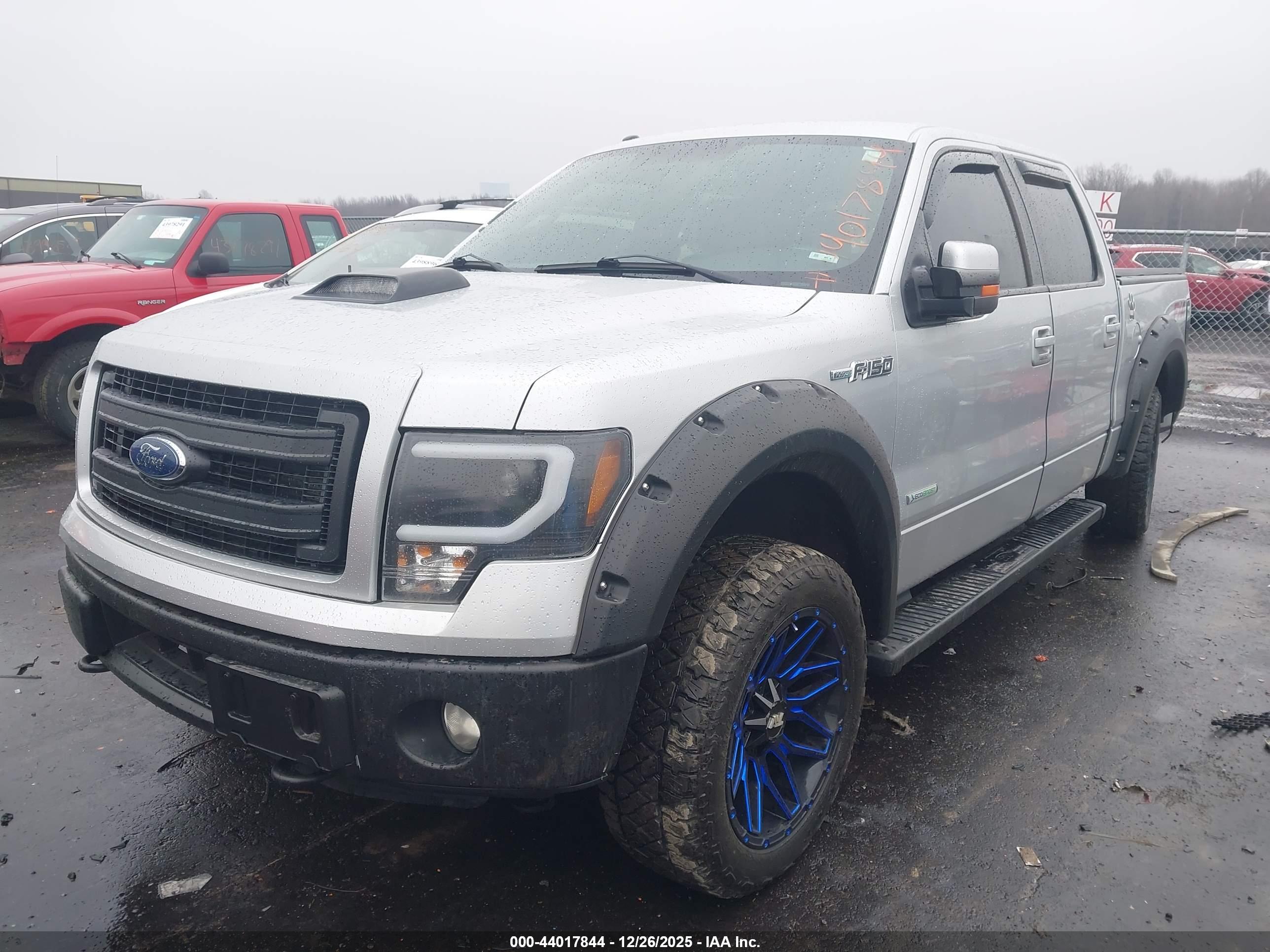 FORD F-150 image 2