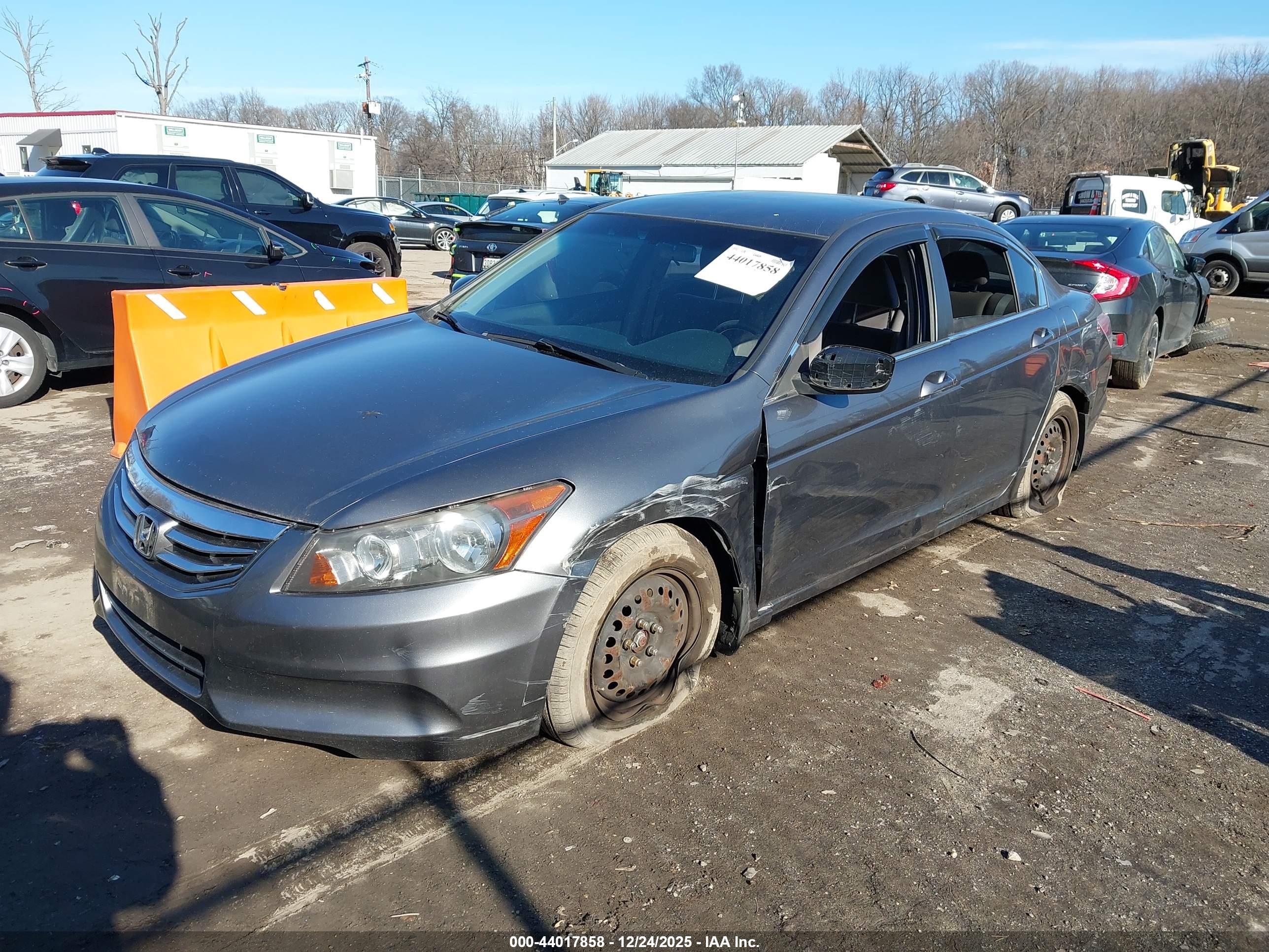 HONDA ACCORD image 2