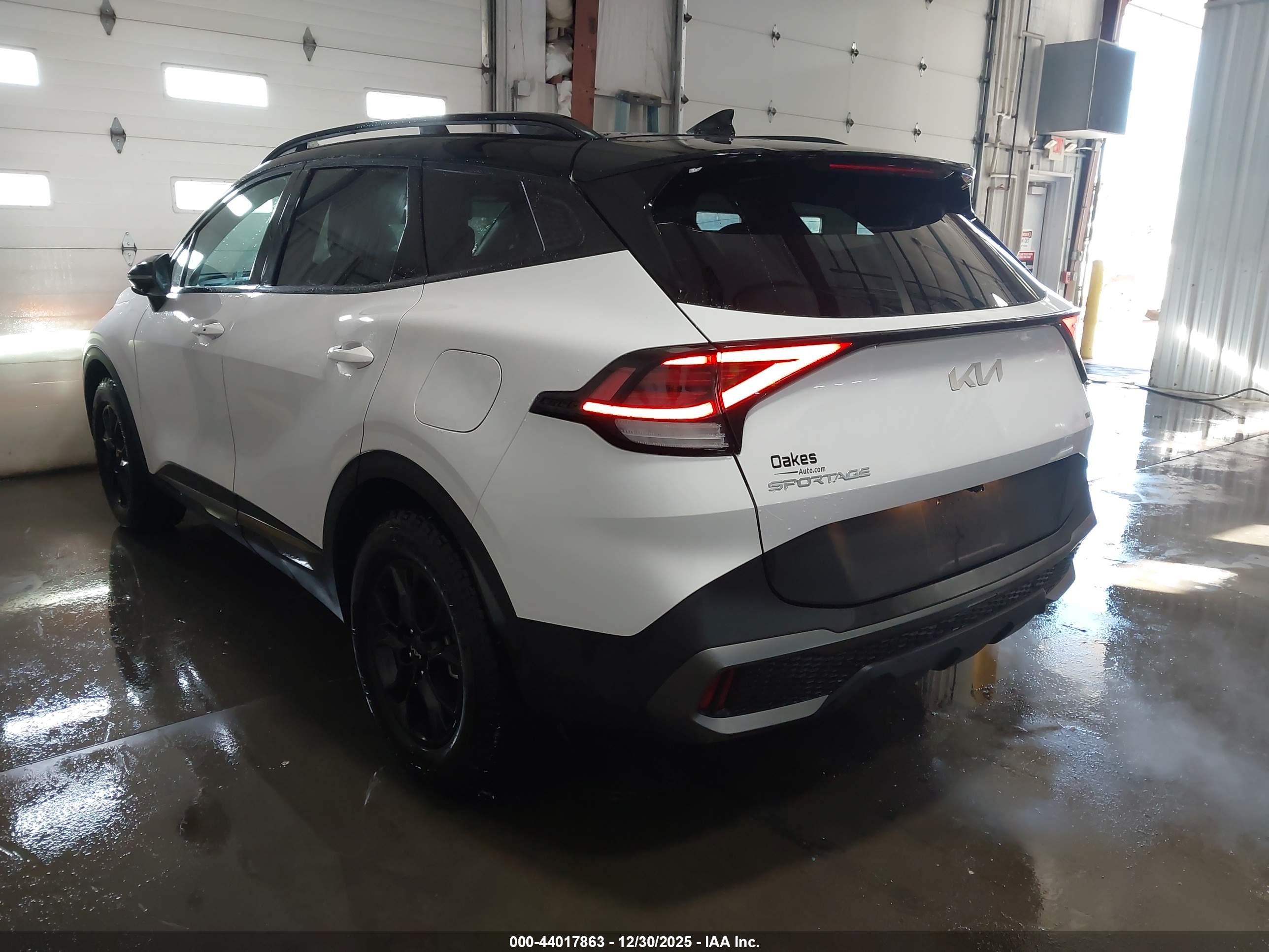 KIA SPORTAGE image 3