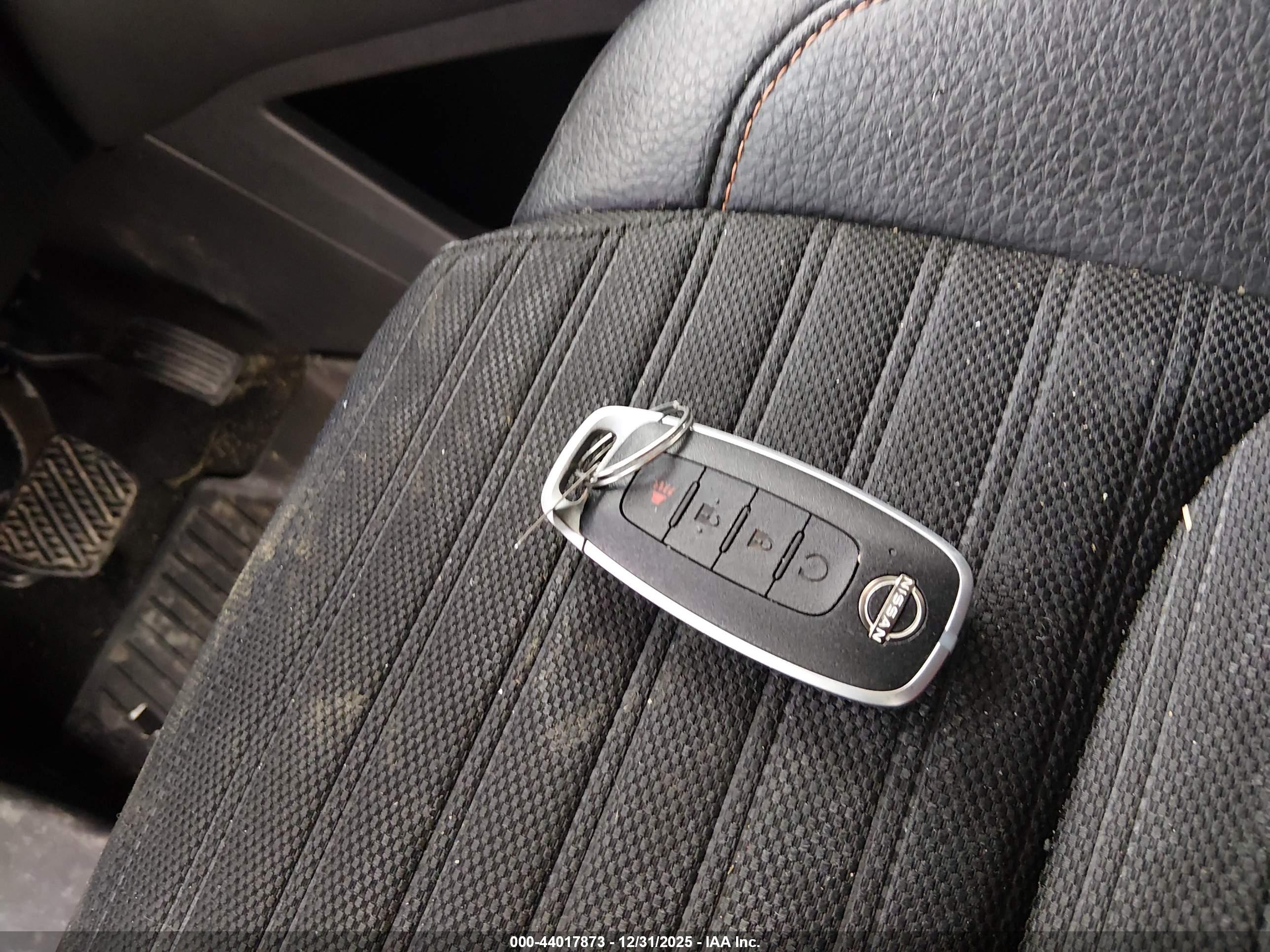 NISSAN PATHFINDER image 11