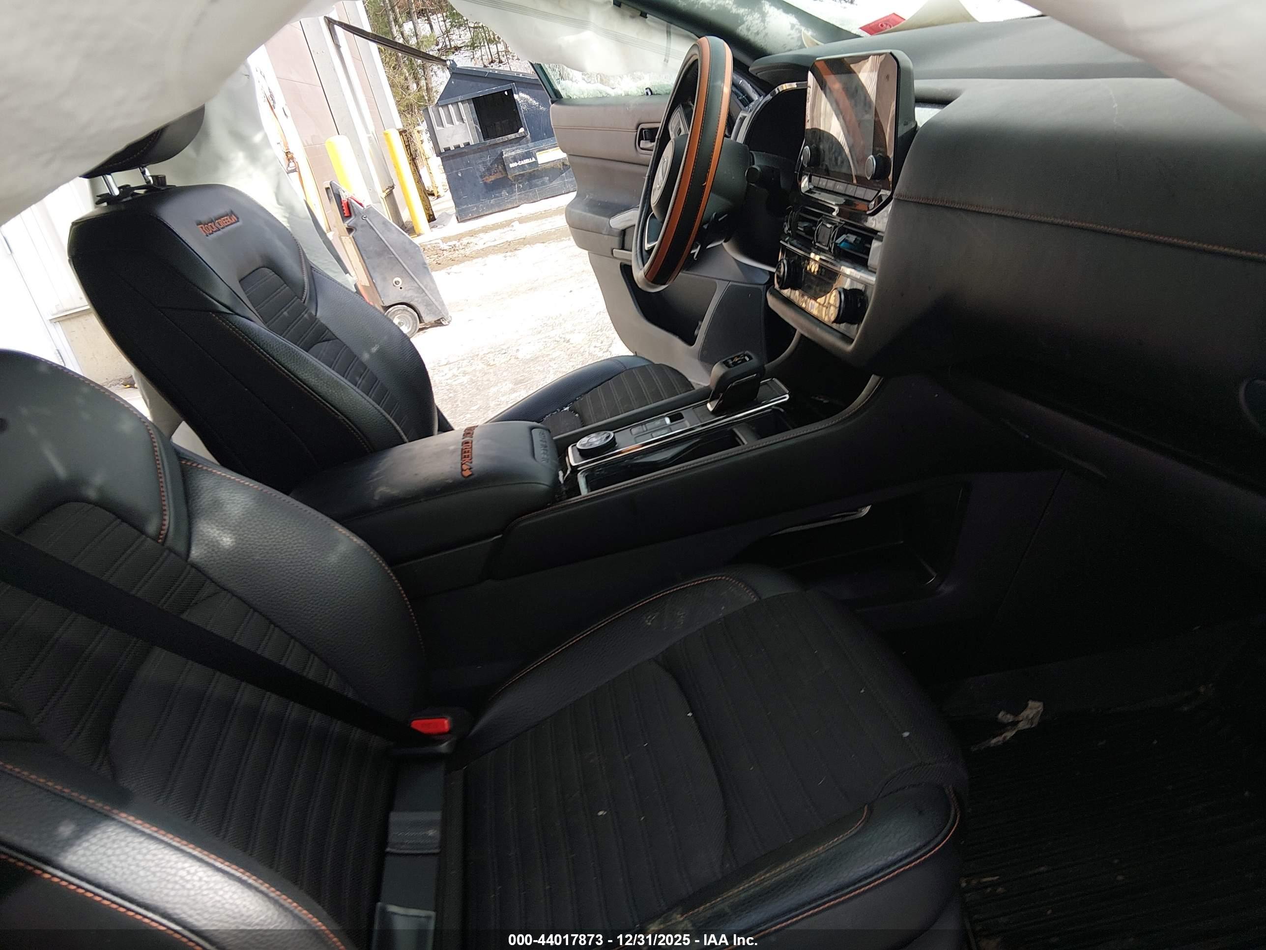 NISSAN PATHFINDER image 5
