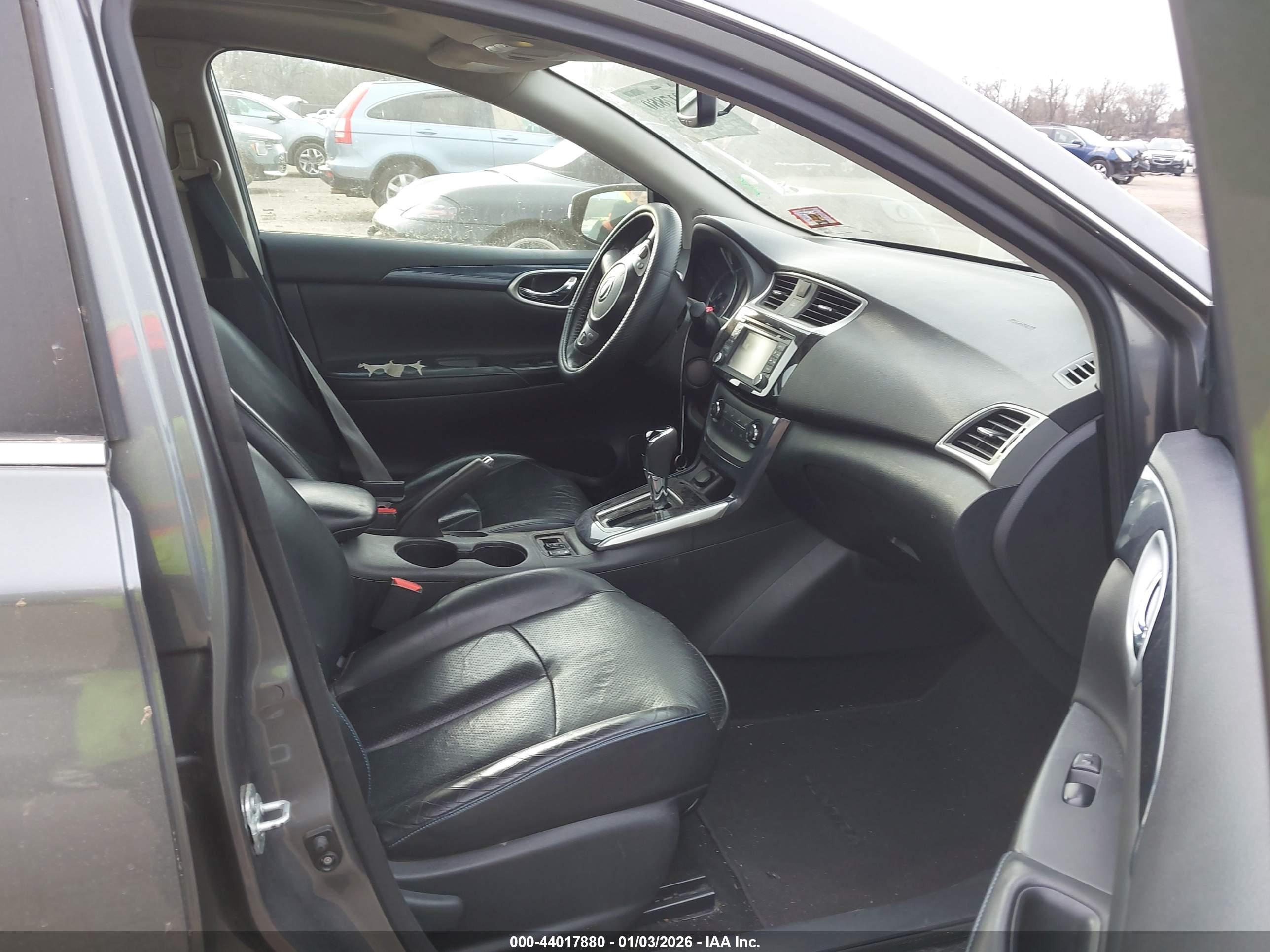 NISSAN SENTRA image 5