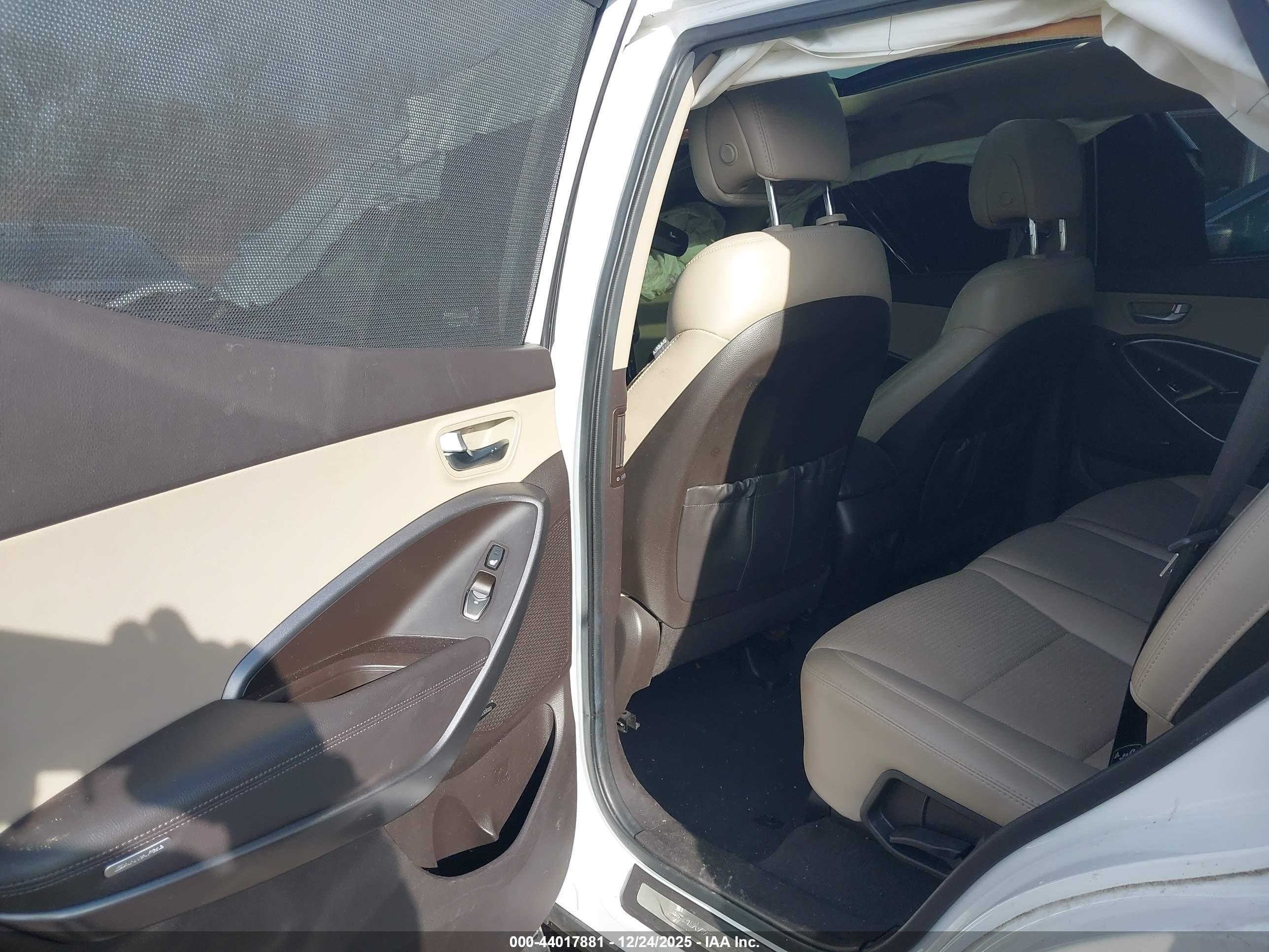HYUNDAI SANTA image 8