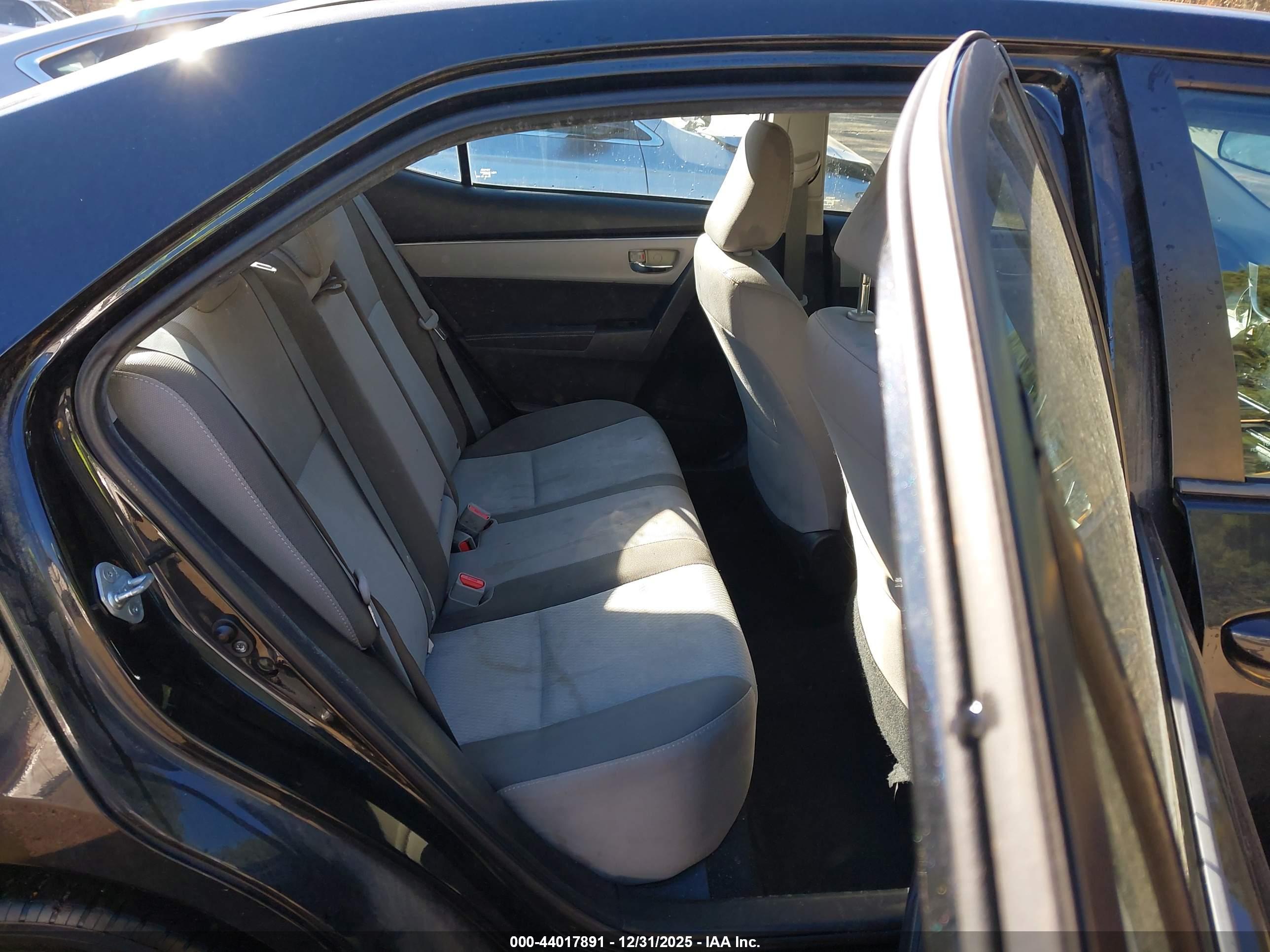 TOYOTA COROLLA image 8