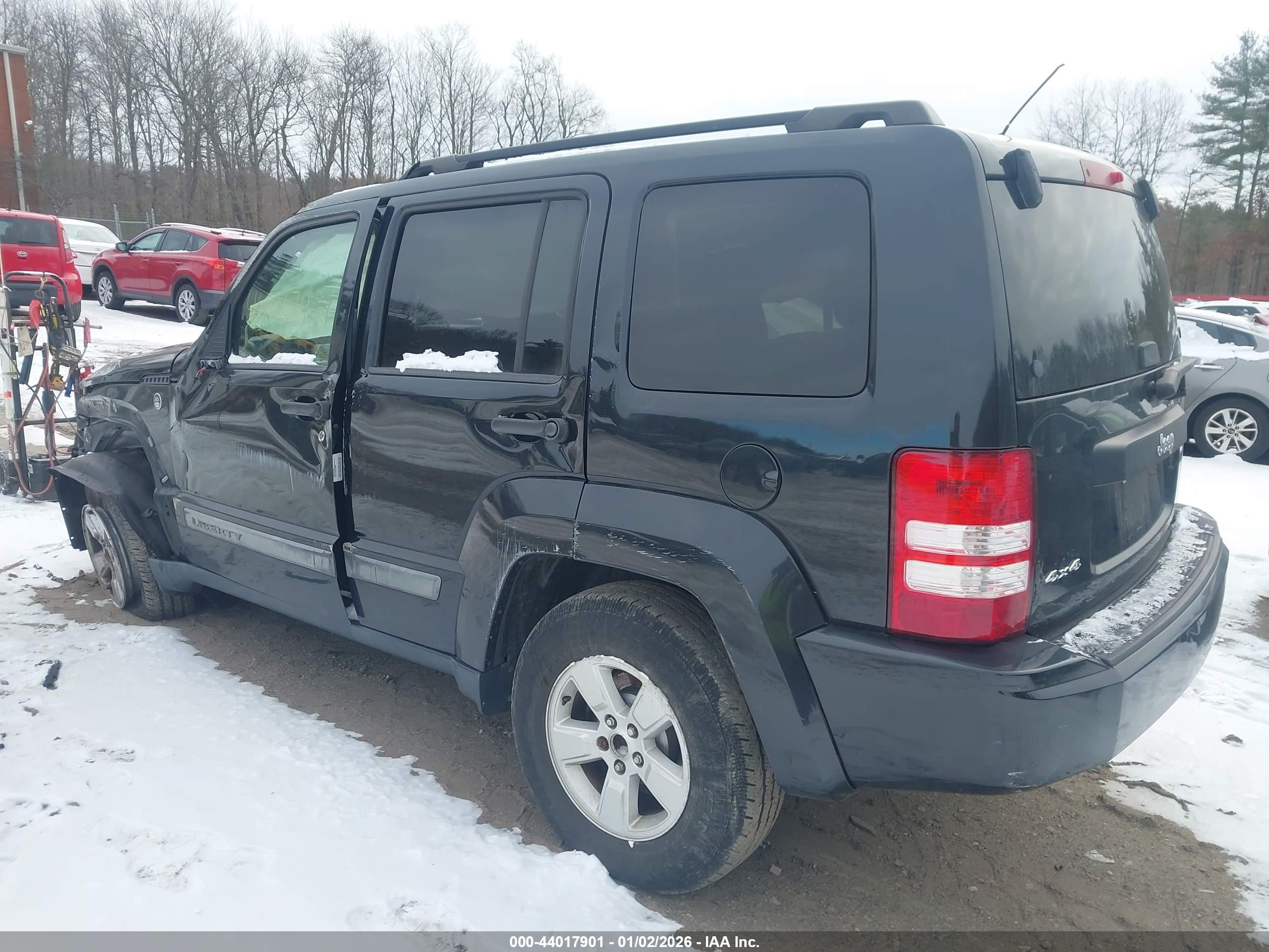 JEEP LIBERTY image 3