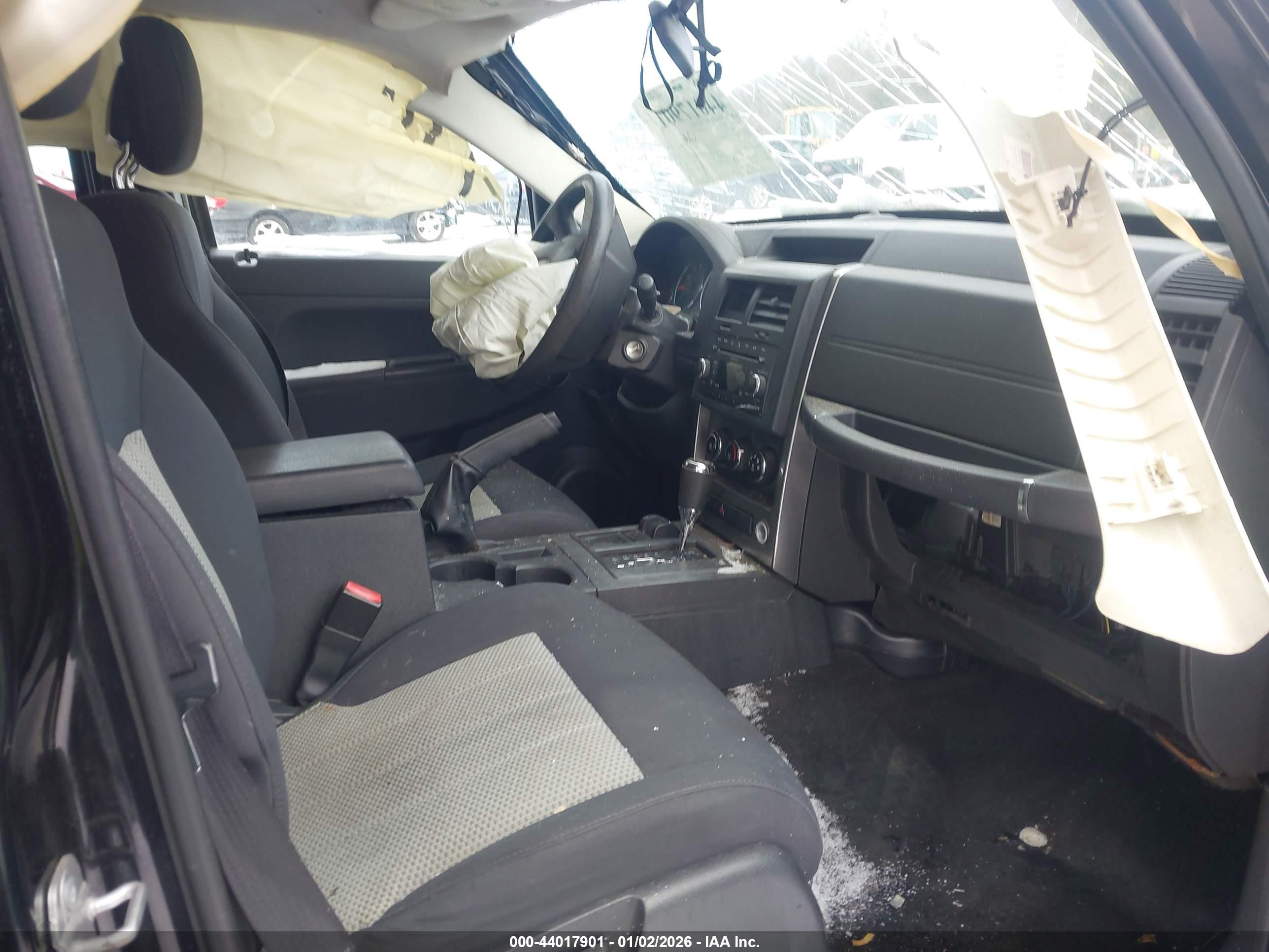 JEEP LIBERTY image 5