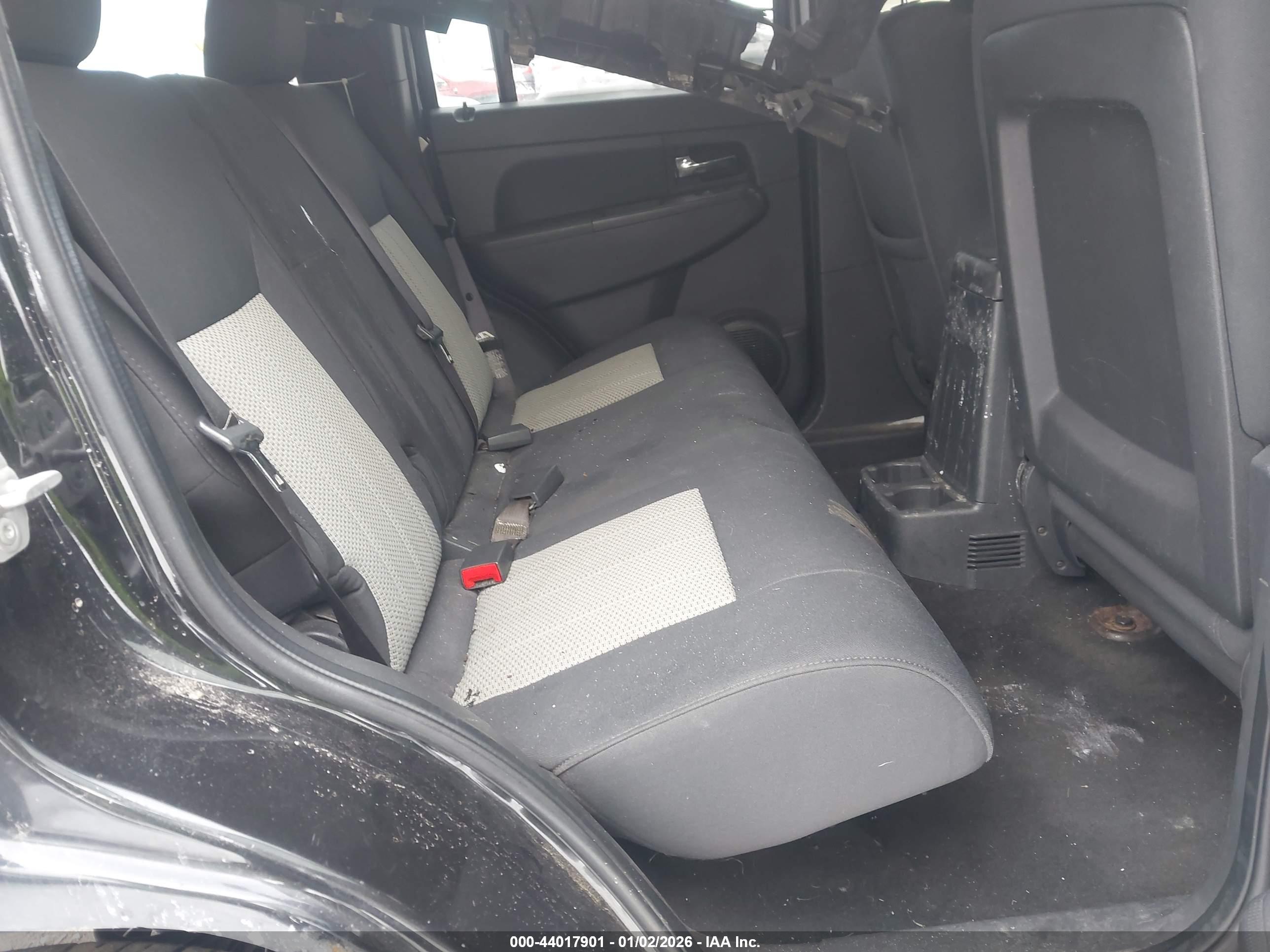 JEEP LIBERTY image 8