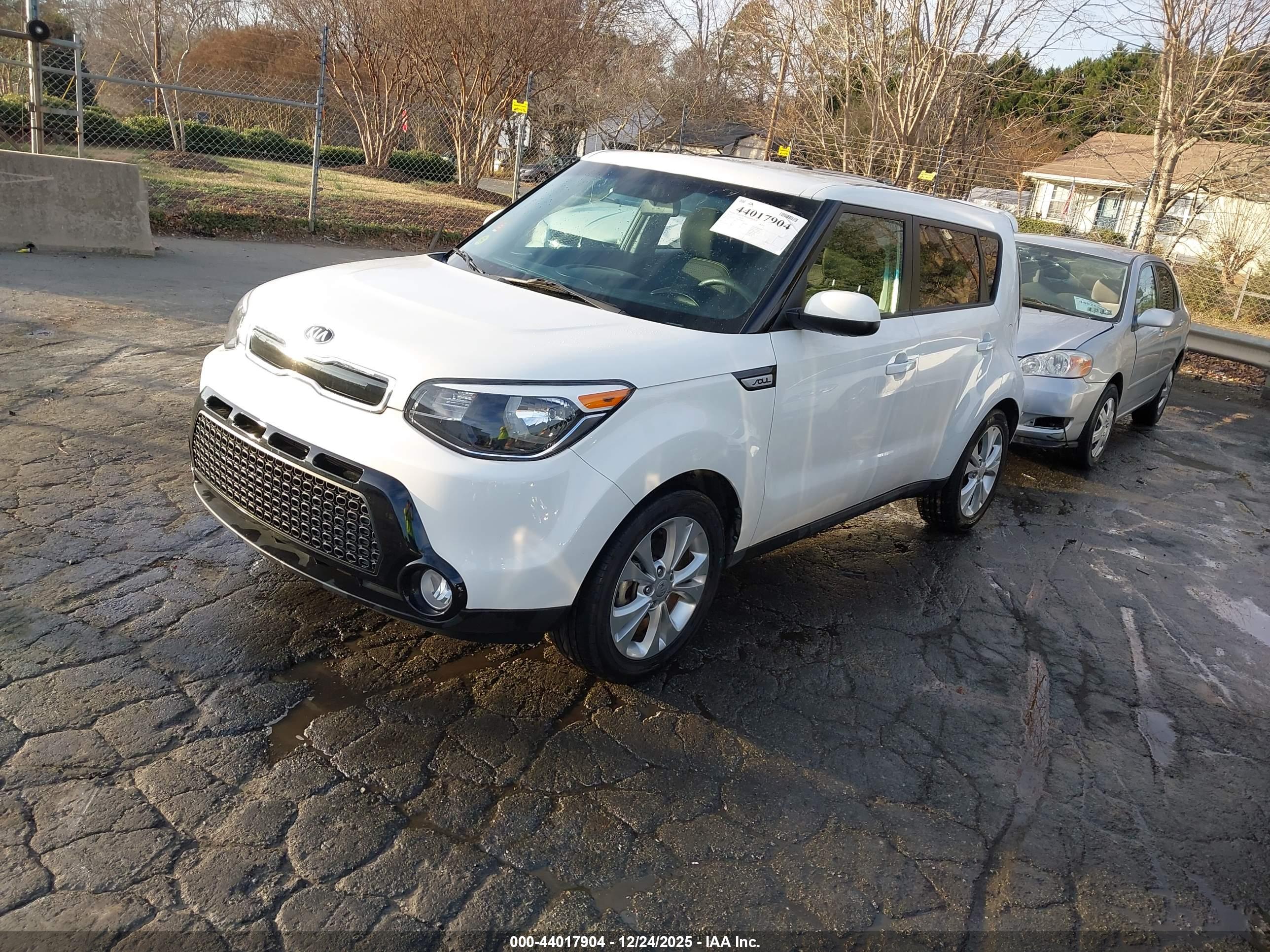 KIA SOUL image 2
