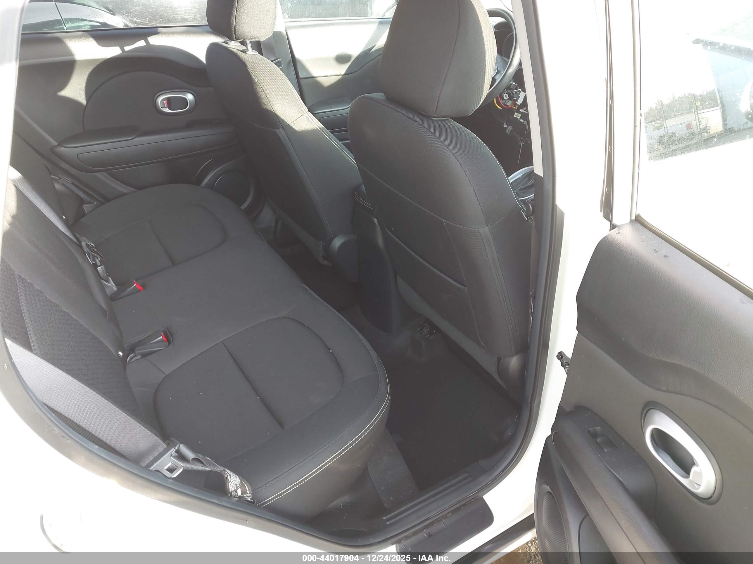 KIA SOUL image 8