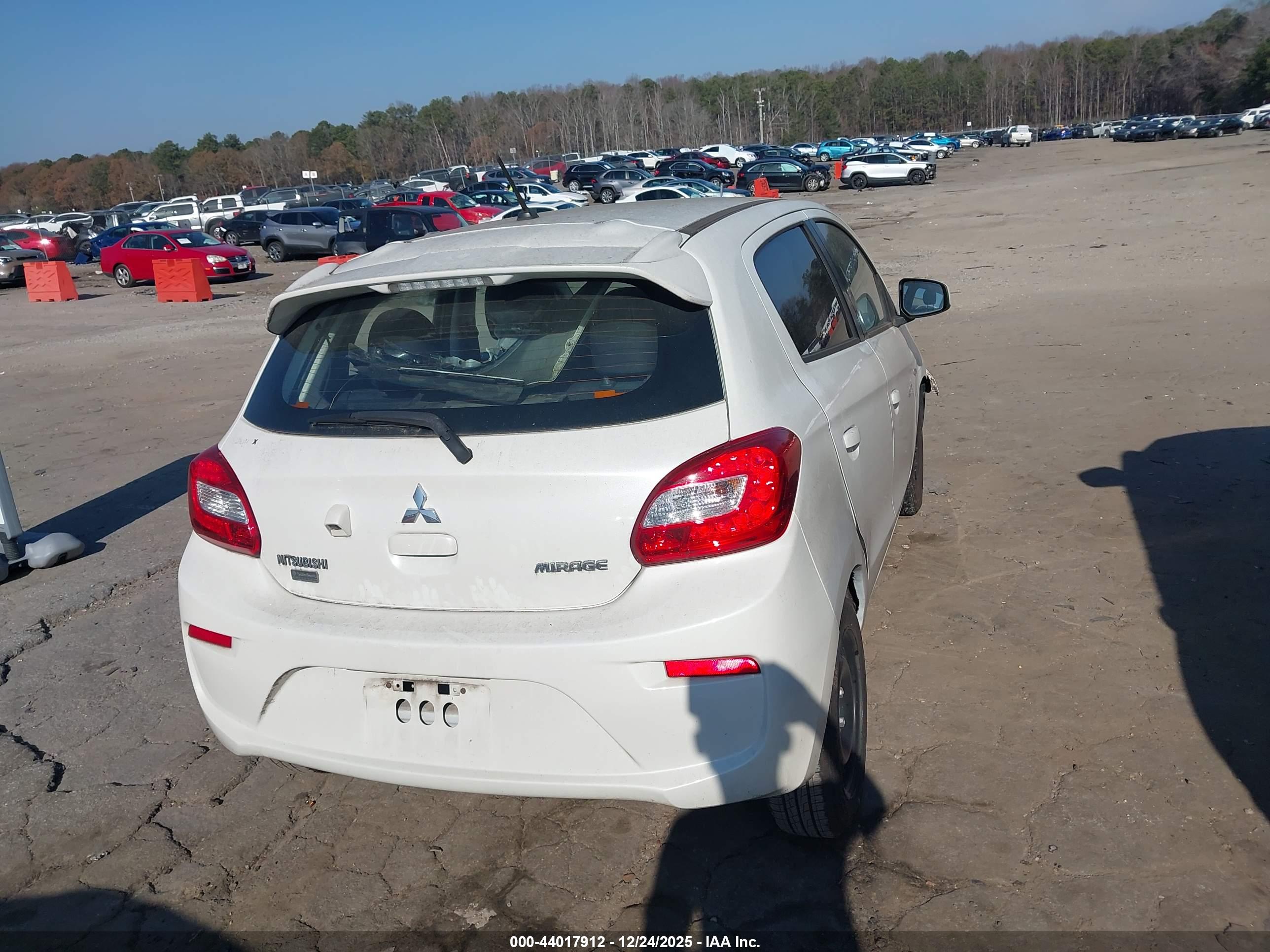 MITSUBISHI MIRAGE image 4